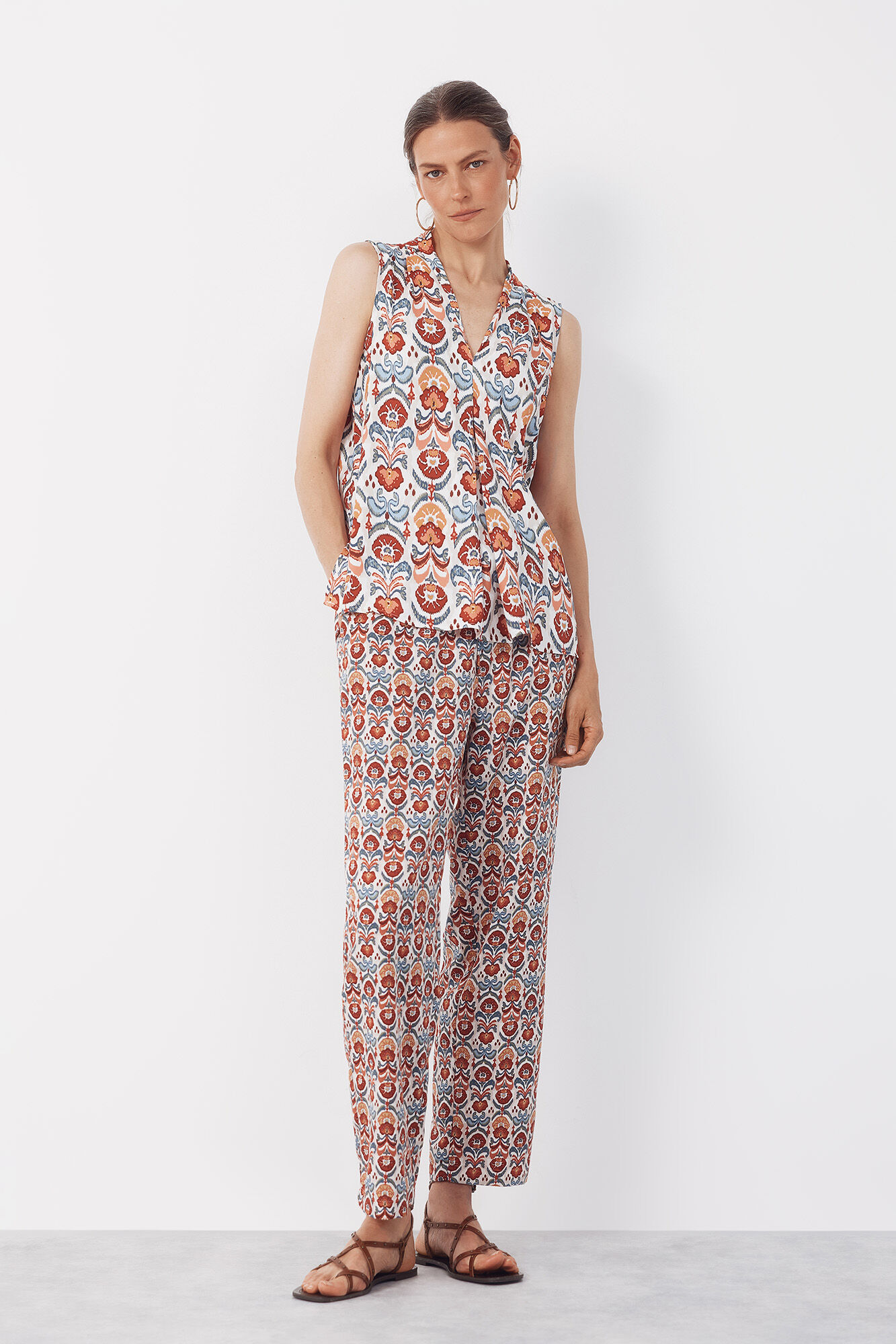 Cortefiel Flowing printed trousers Multicolour