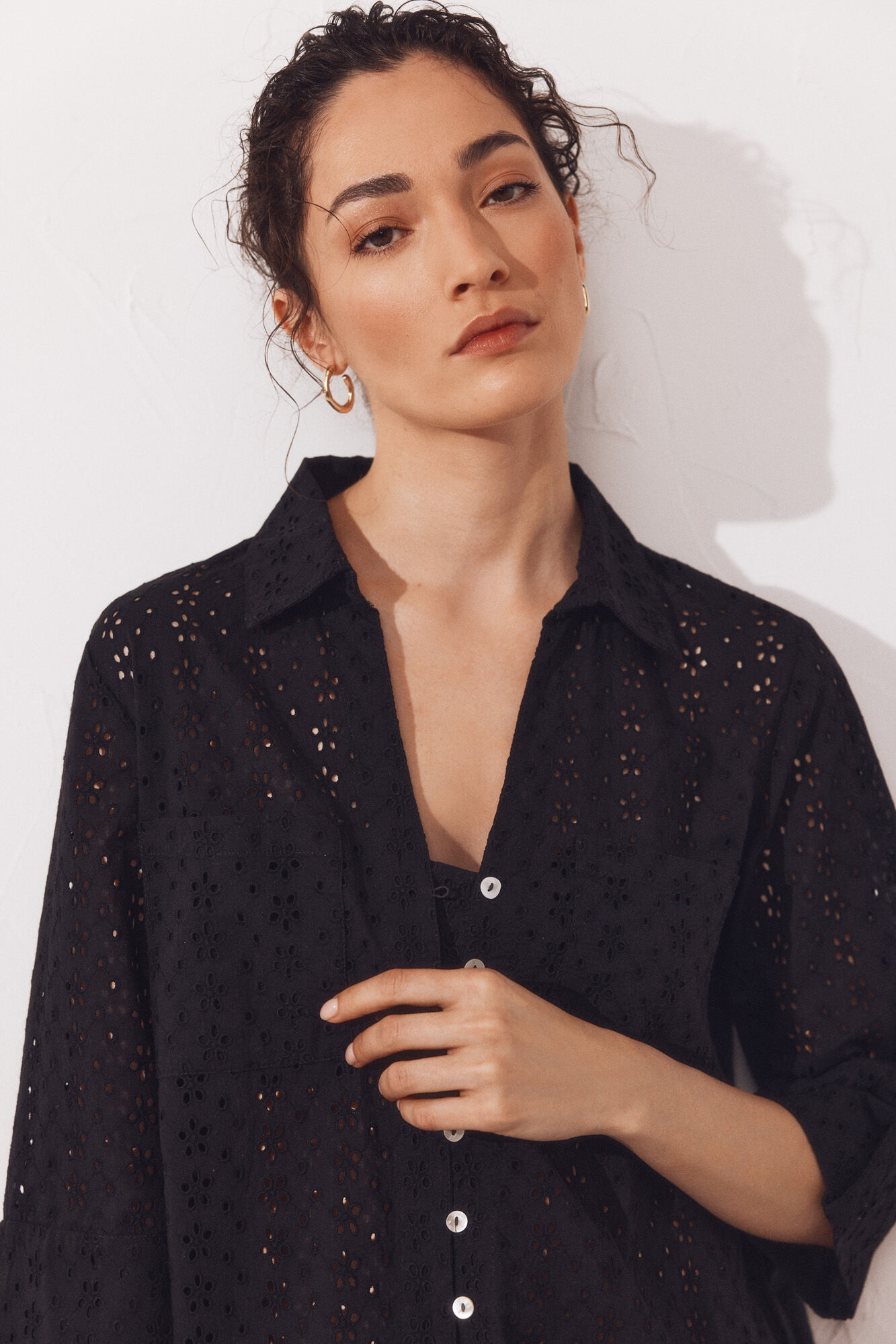Cortefiel Embroidered women's trousers Black