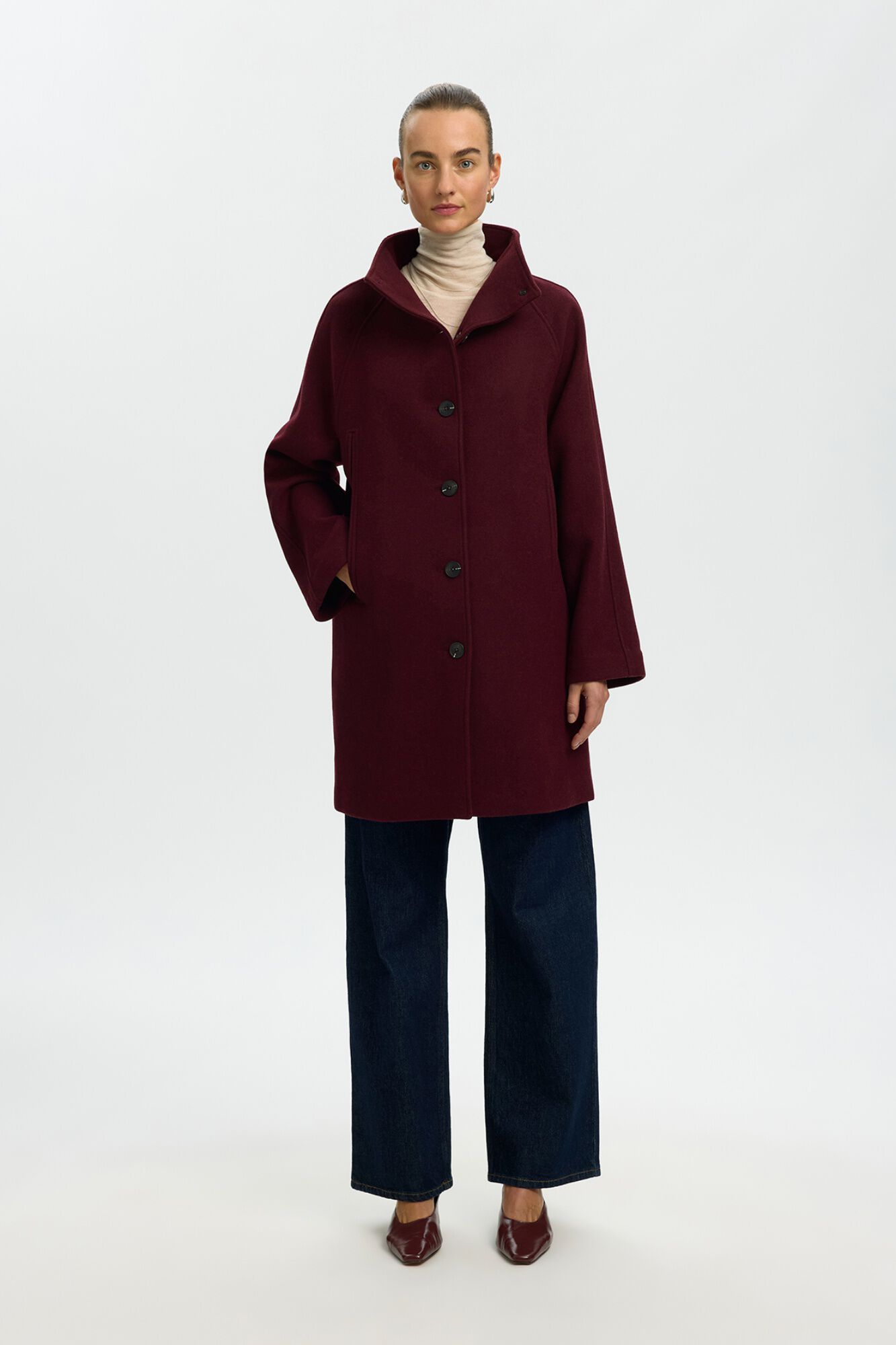 Selected Abrigo cuello alto con lana