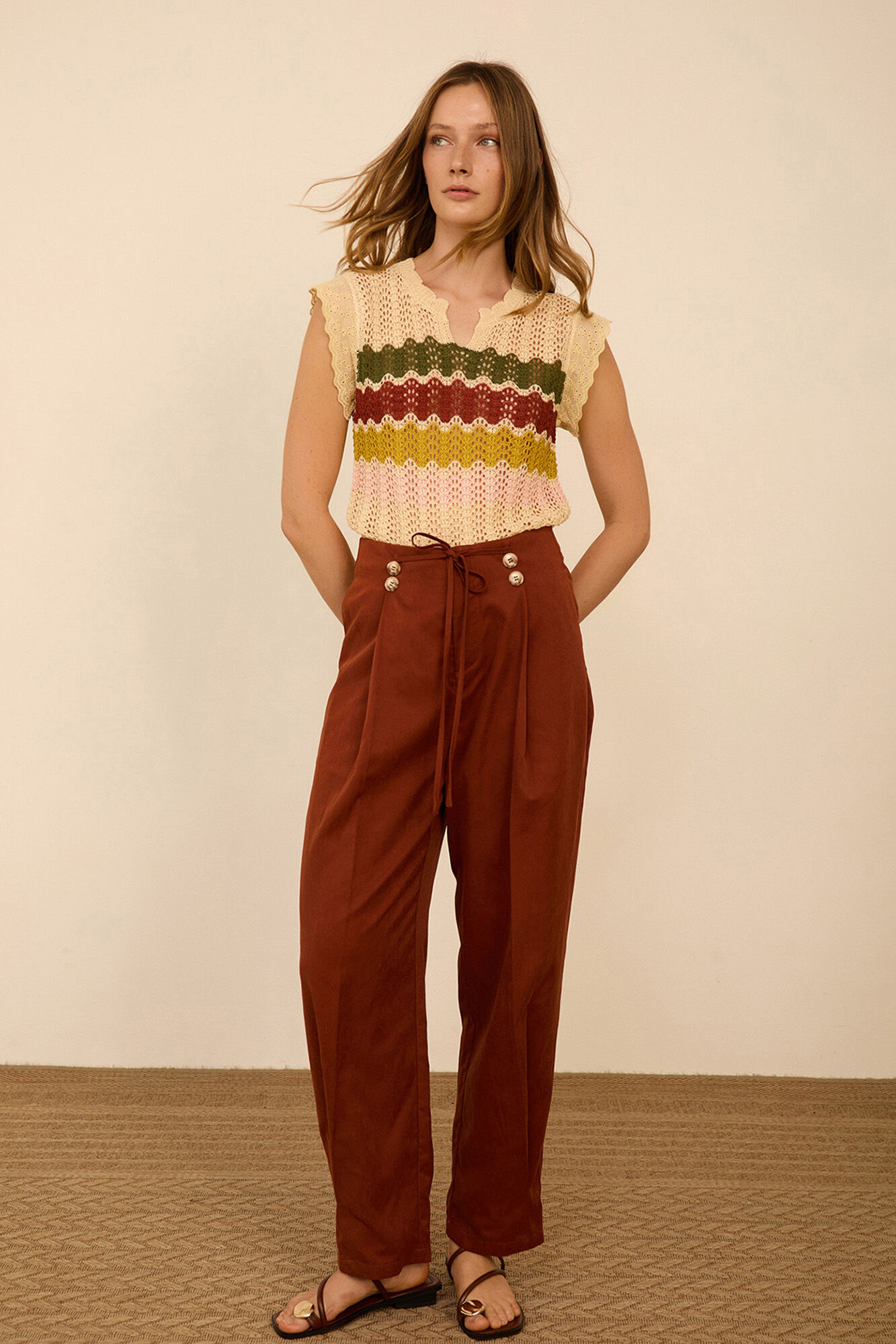 Meisie Cal&ccedil;a de tornozelo com pin&ccedil;as Castanho