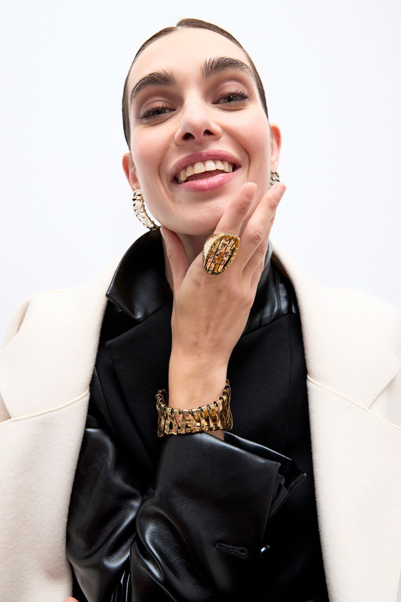 Lola Casademunt Pulseira r&iacute;gida ninho met&aacute;lico Dourado