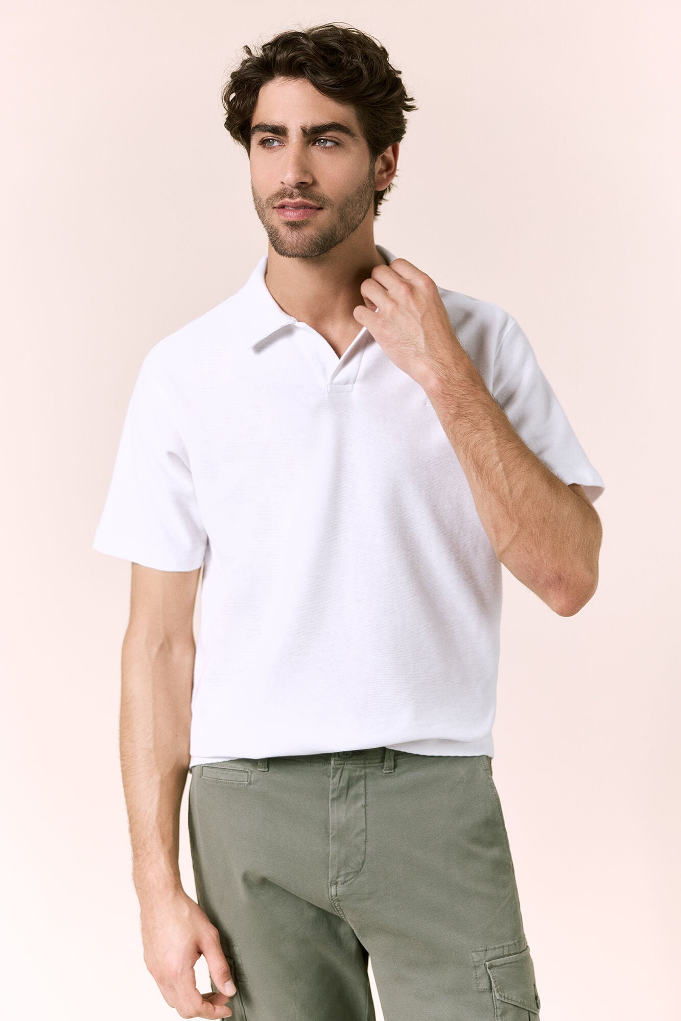 OOTO Piqu&eacute; V-neck polo shirt