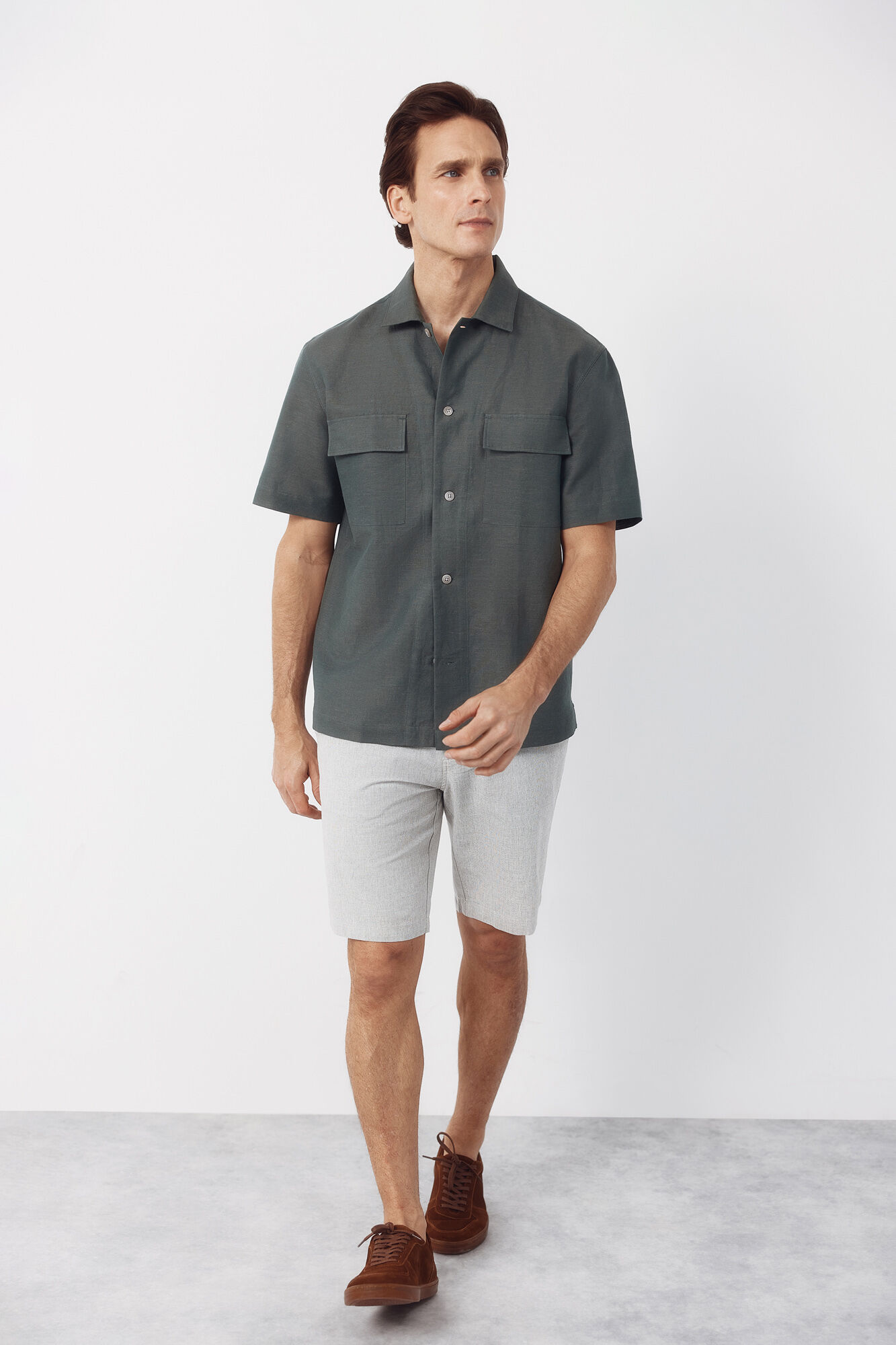 Cortefiel Bermuda oxford fabric