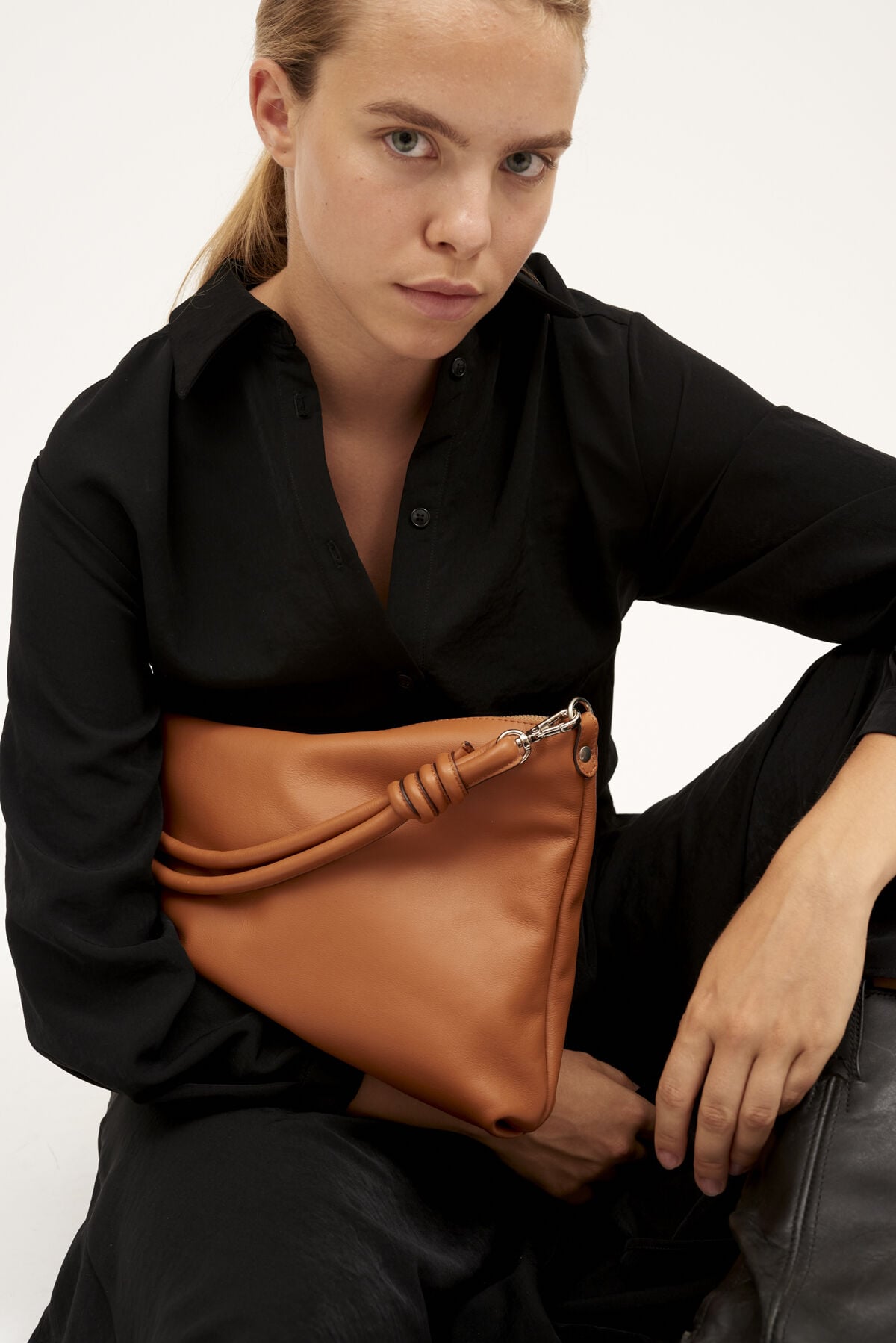 Zubi Bolso Jacqueline Castanho