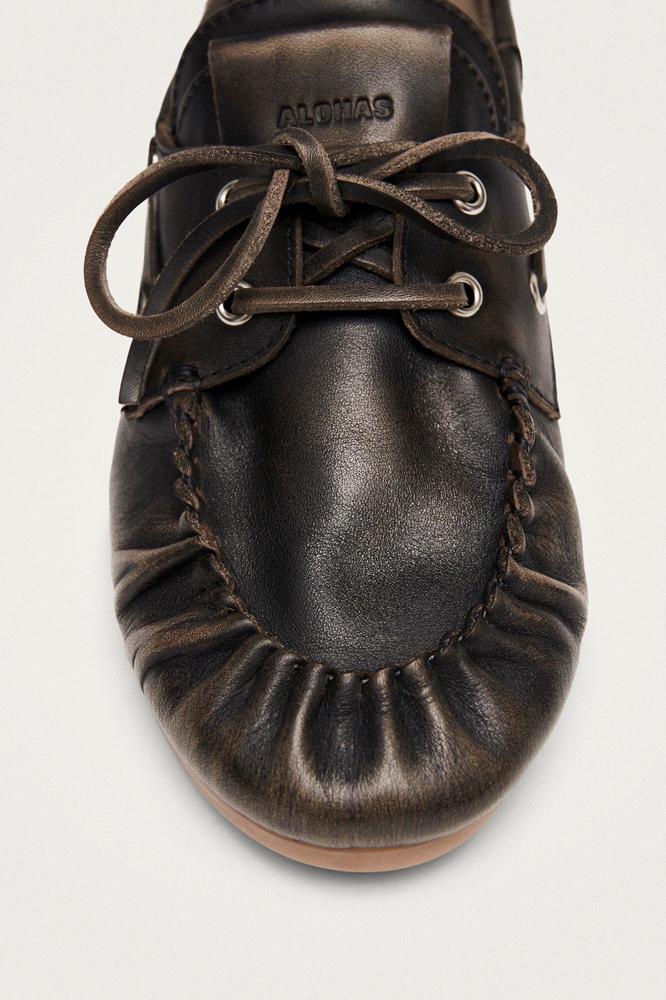 Alohas Mocassins em couro efeito vintage Rowan Castanho