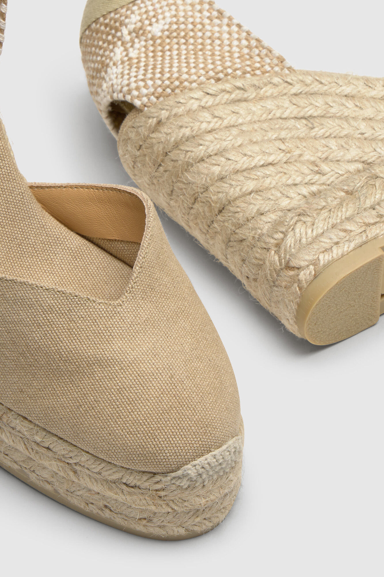 Casta&ntilde;er Chiara wedge espadrille made in canvas Nude