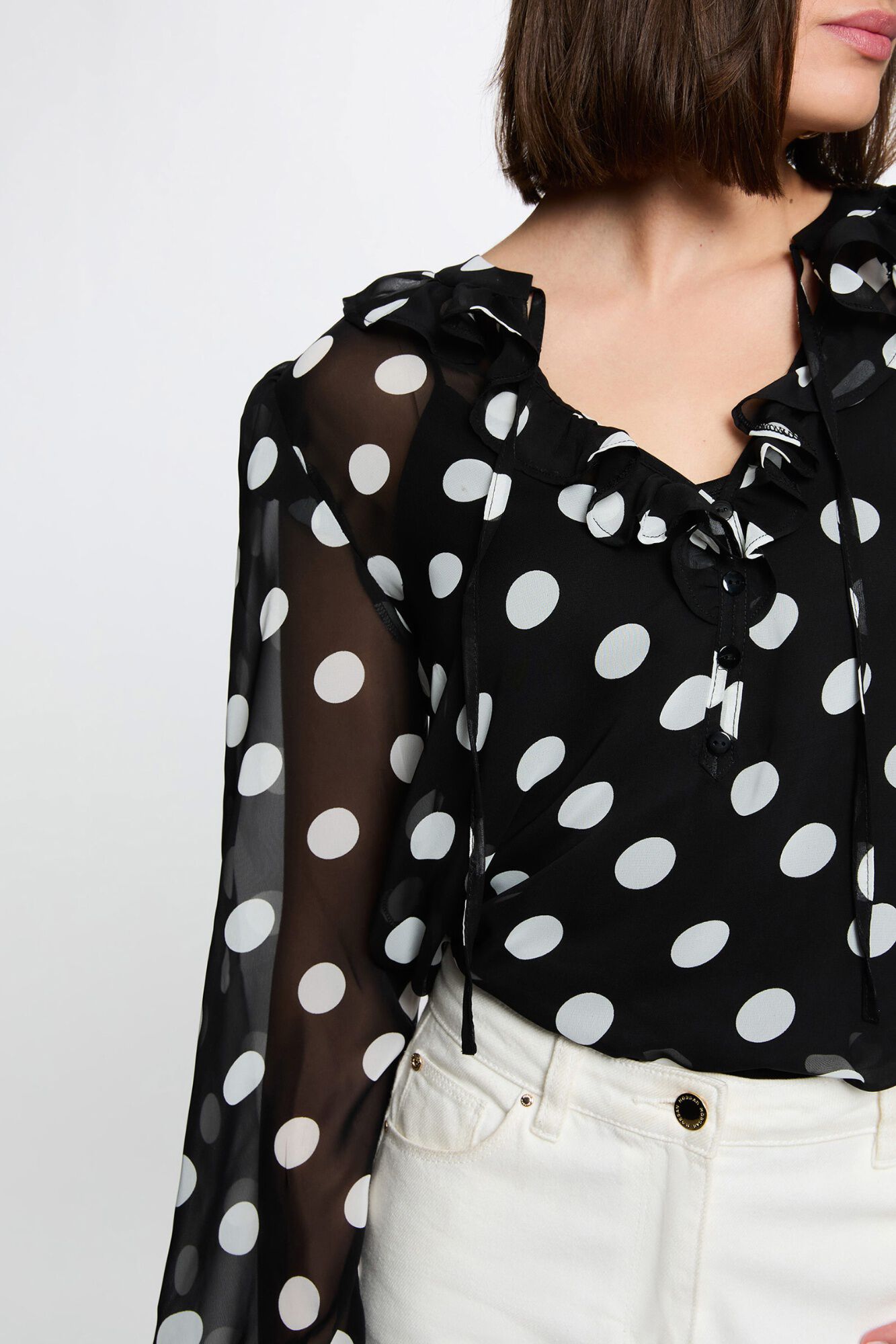 Morgan Blusa em chiffon com gola de la&ccedil;ada