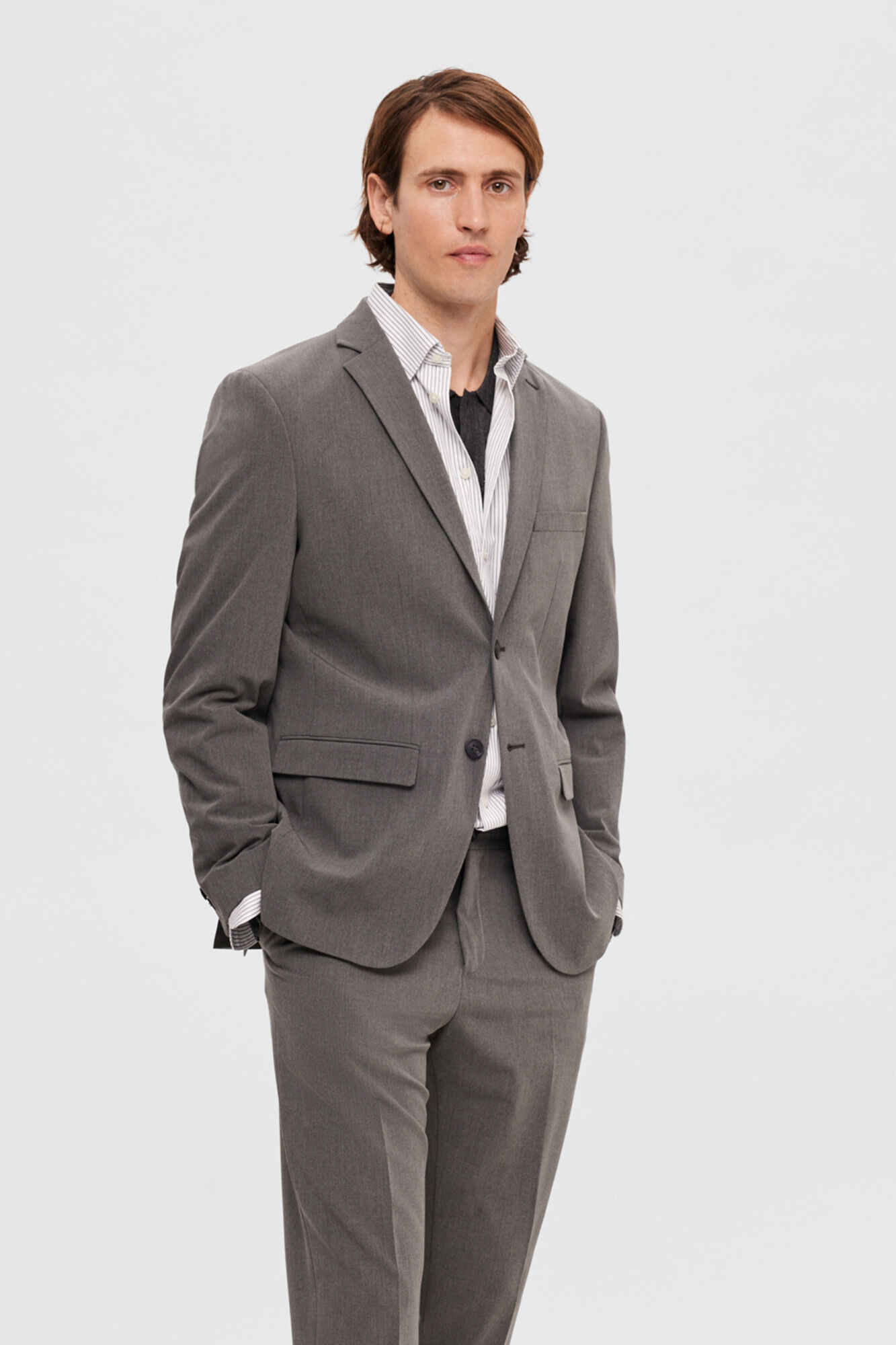 Selected Blazer slim fit com bolsos. Cinzento