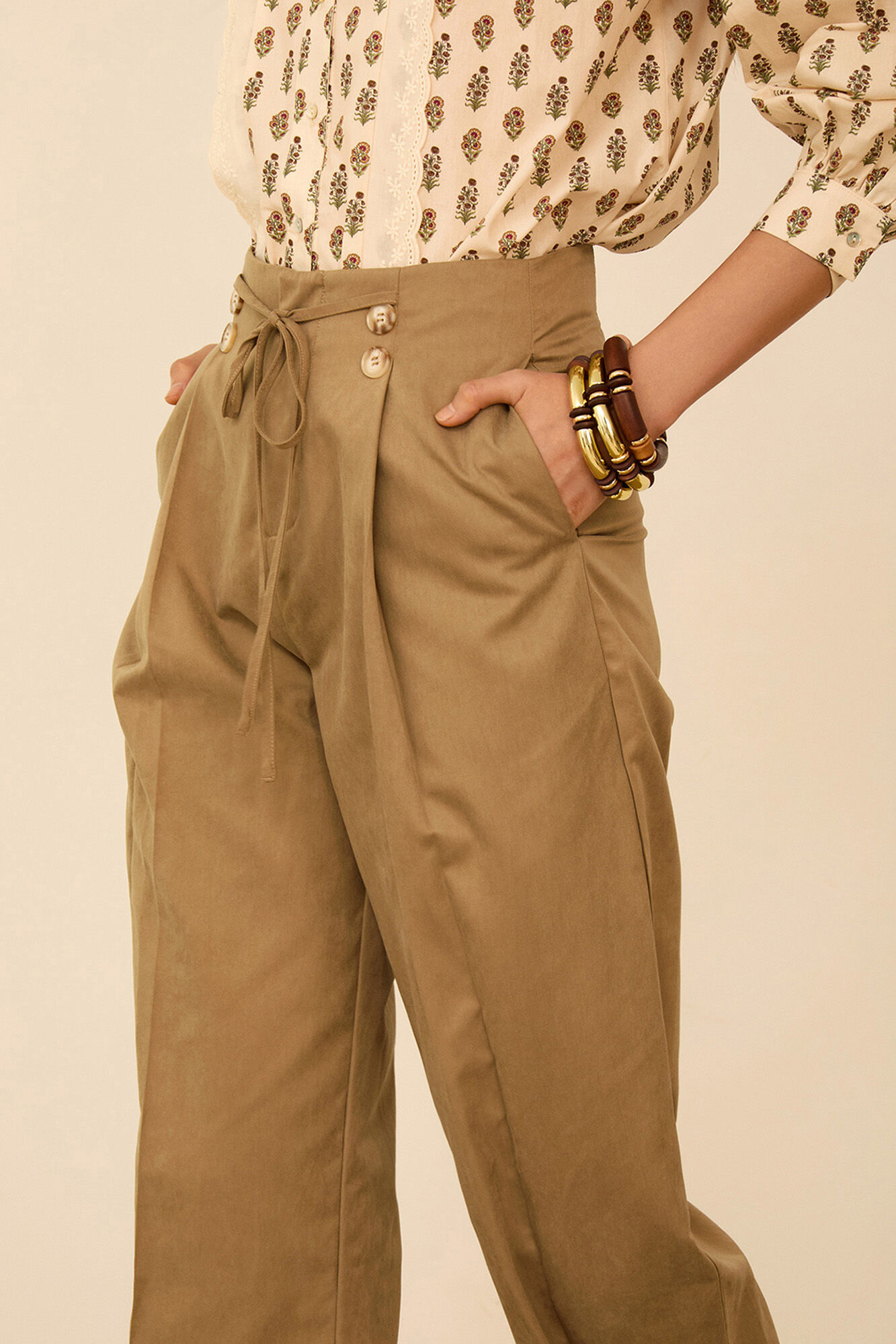 Meisie Cal&ccedil;a de tornozelo com pin&ccedil;as