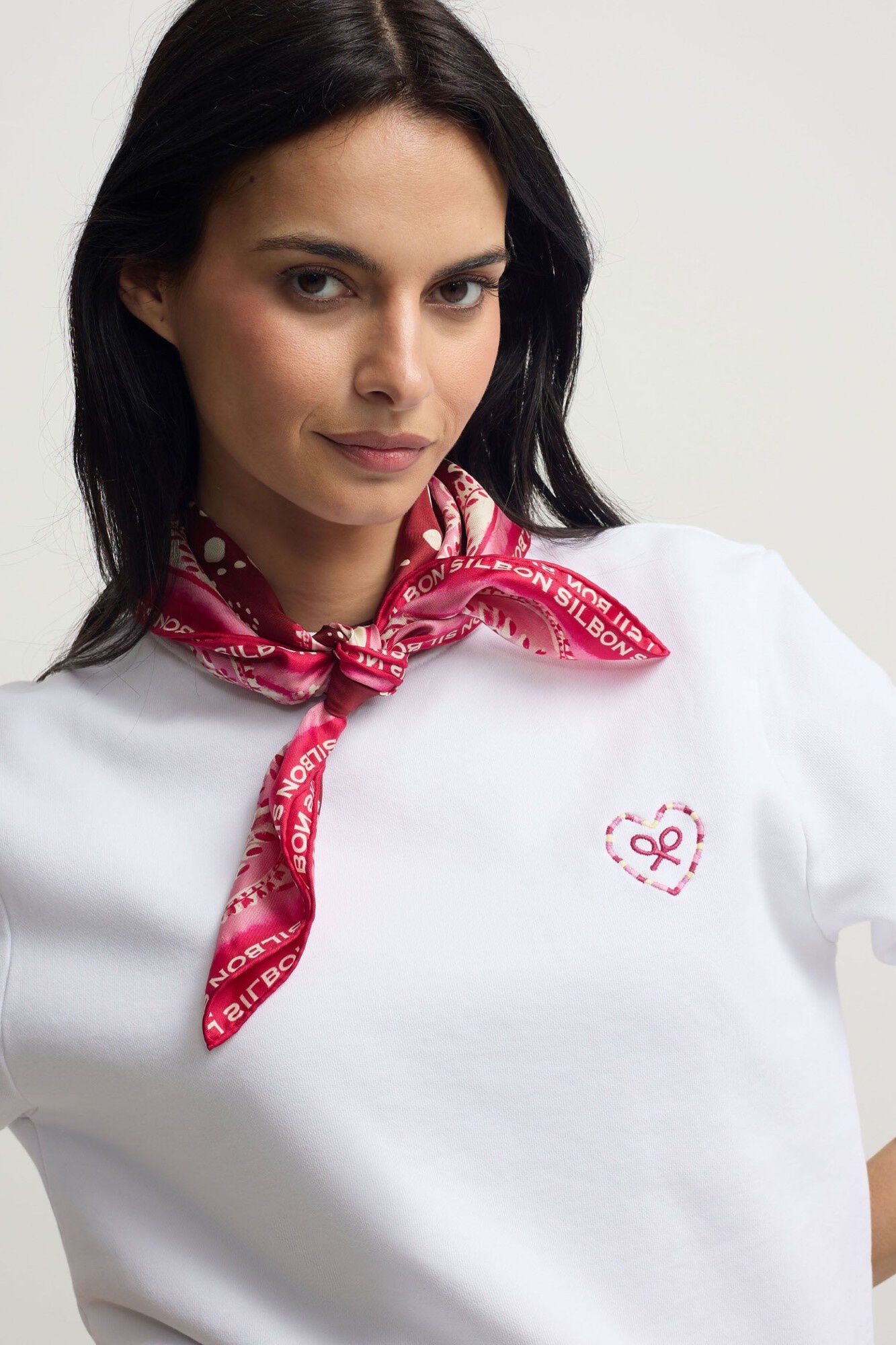 Silbon Sweatshirt feminina com cora&ccedil;&atilde;o love Branco