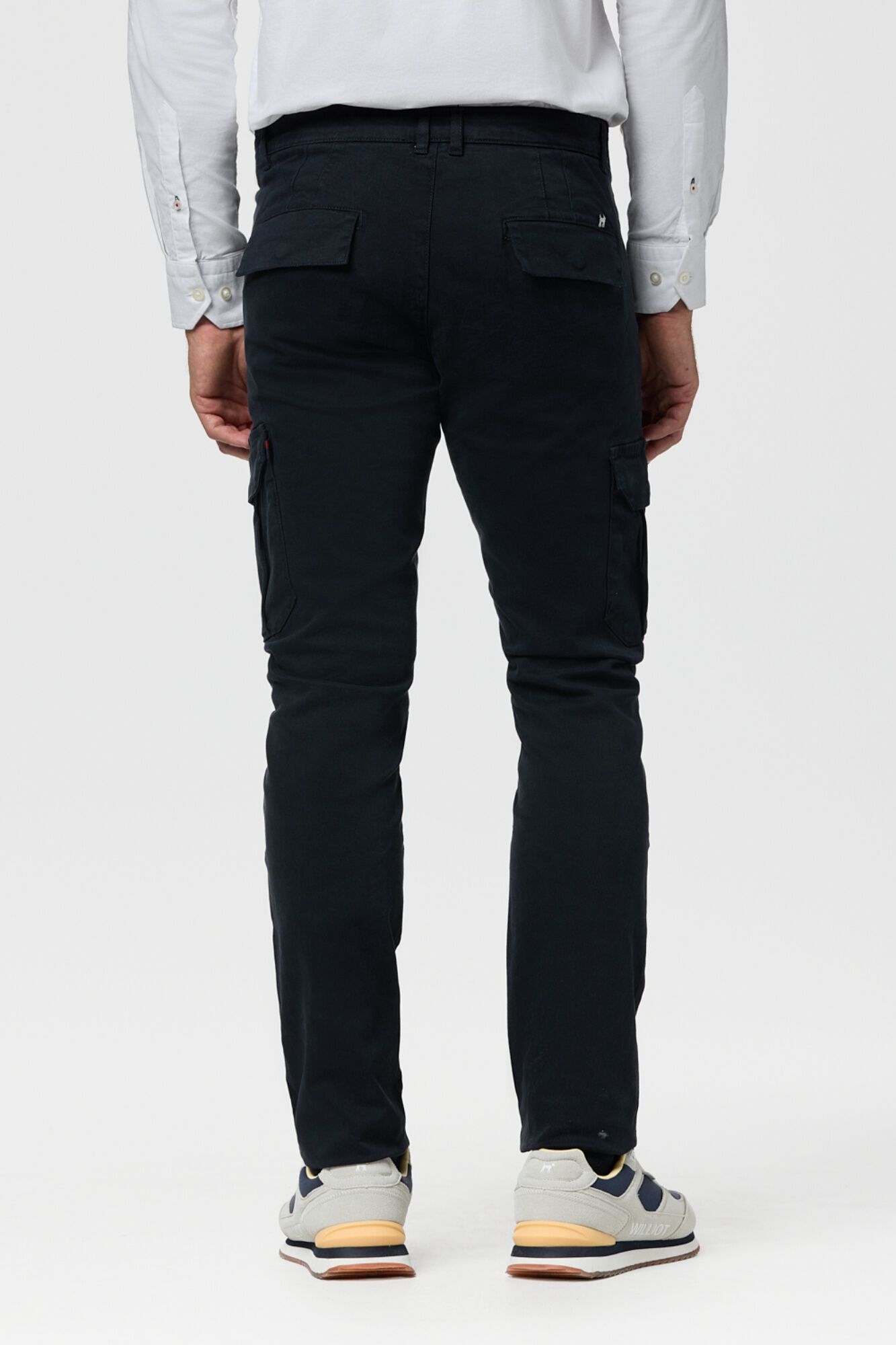 Williot Pantal&oacute;n Cargo
