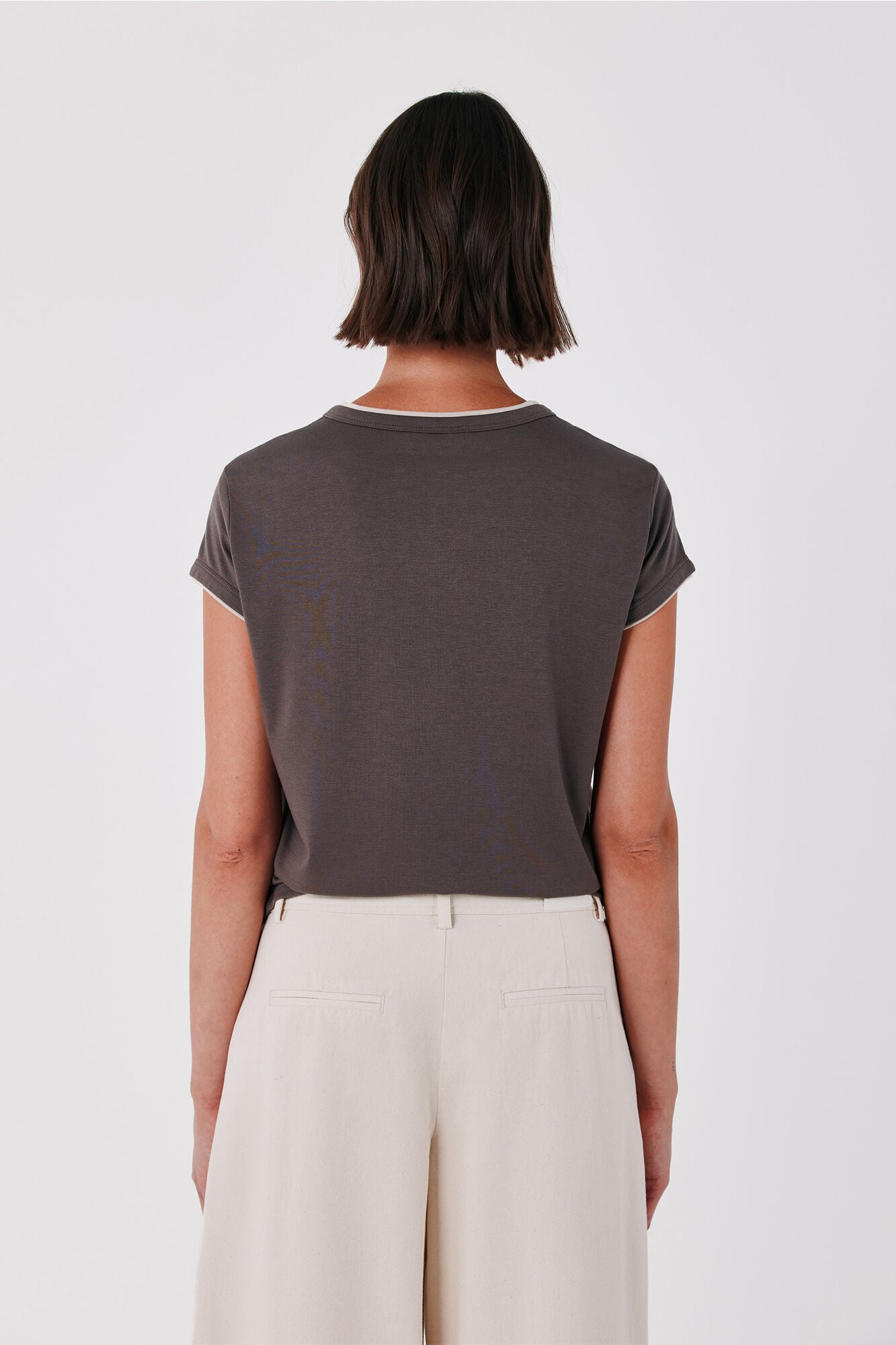 Cortefiel Piping detail T-shirt Beige