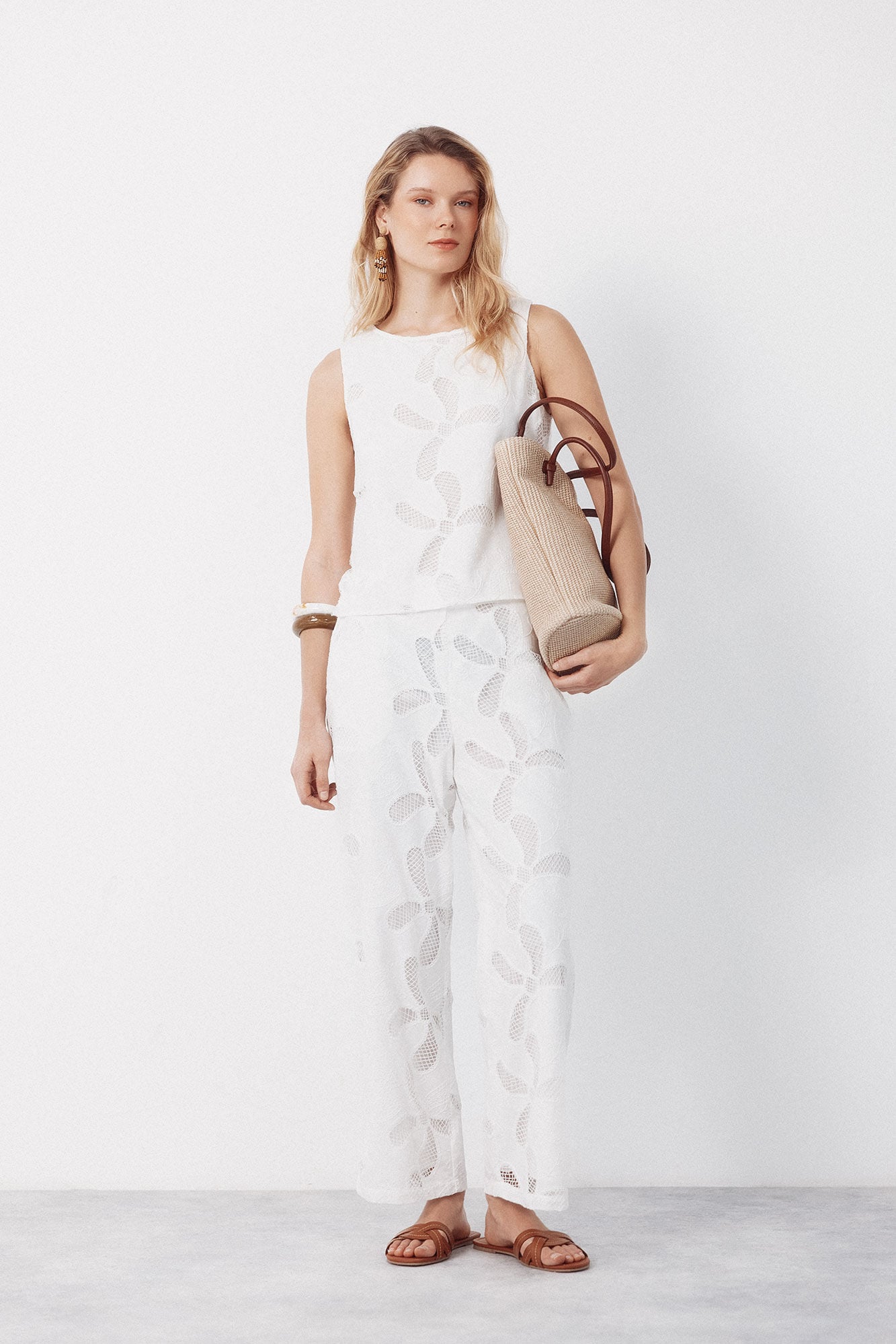 Cortefiel Raffia shopper Nude