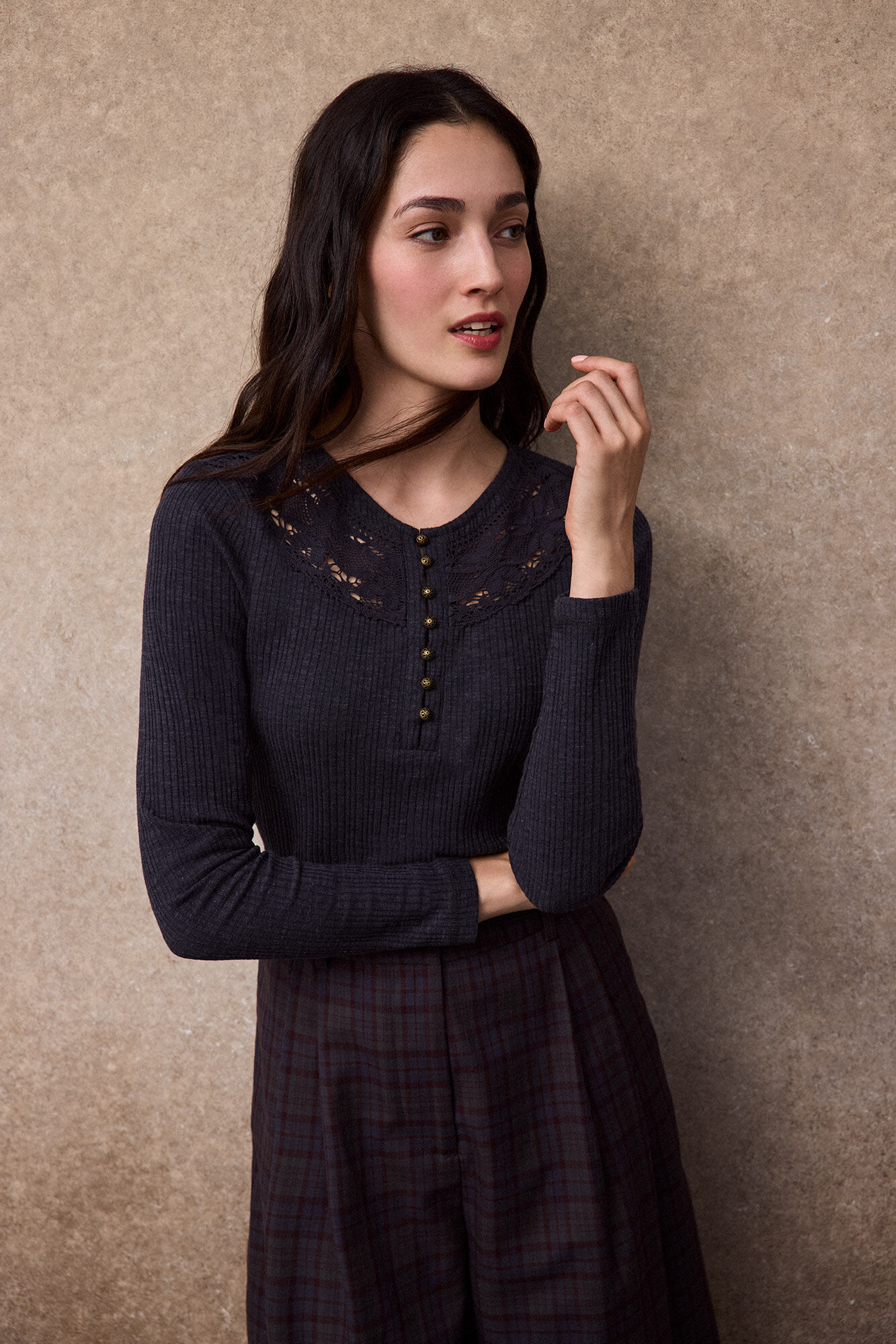 Slowlove Top decote em renda Cinzento