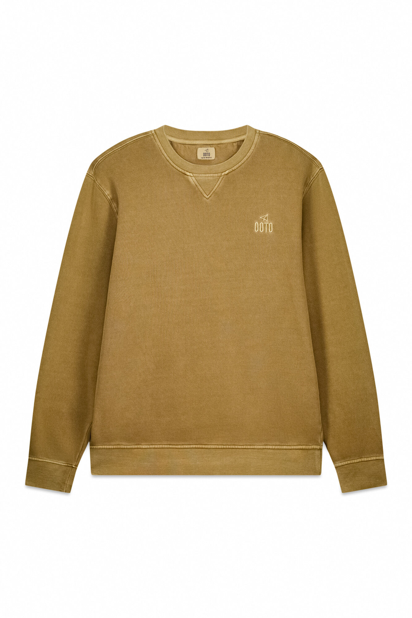 OOTO Sweatshirt b&aacute;sica lavada gola redonda Castanho