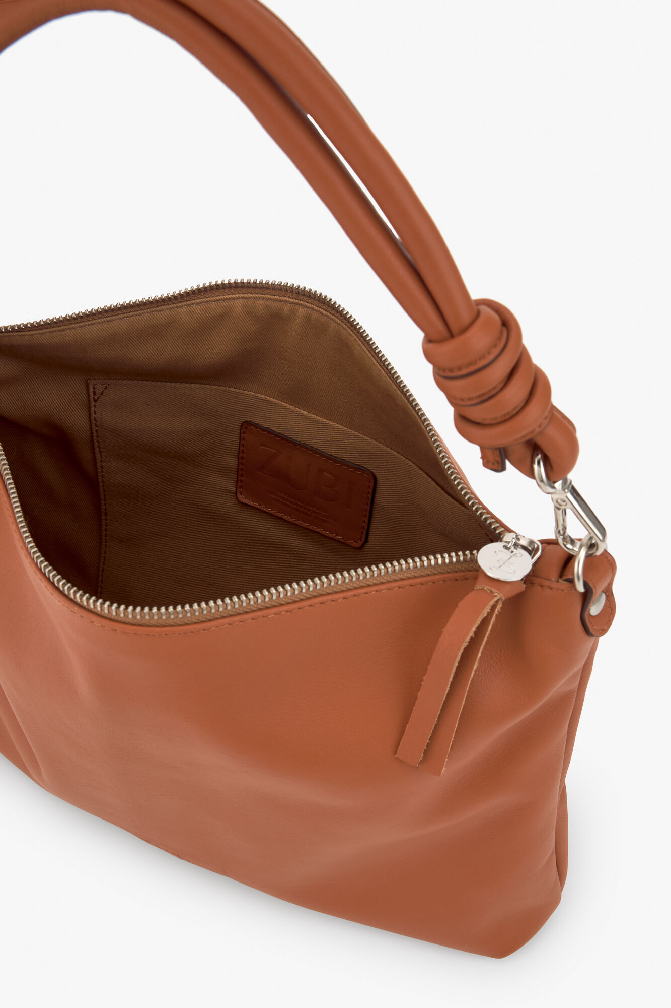 Zubi Bolso Jacqueline Castanho