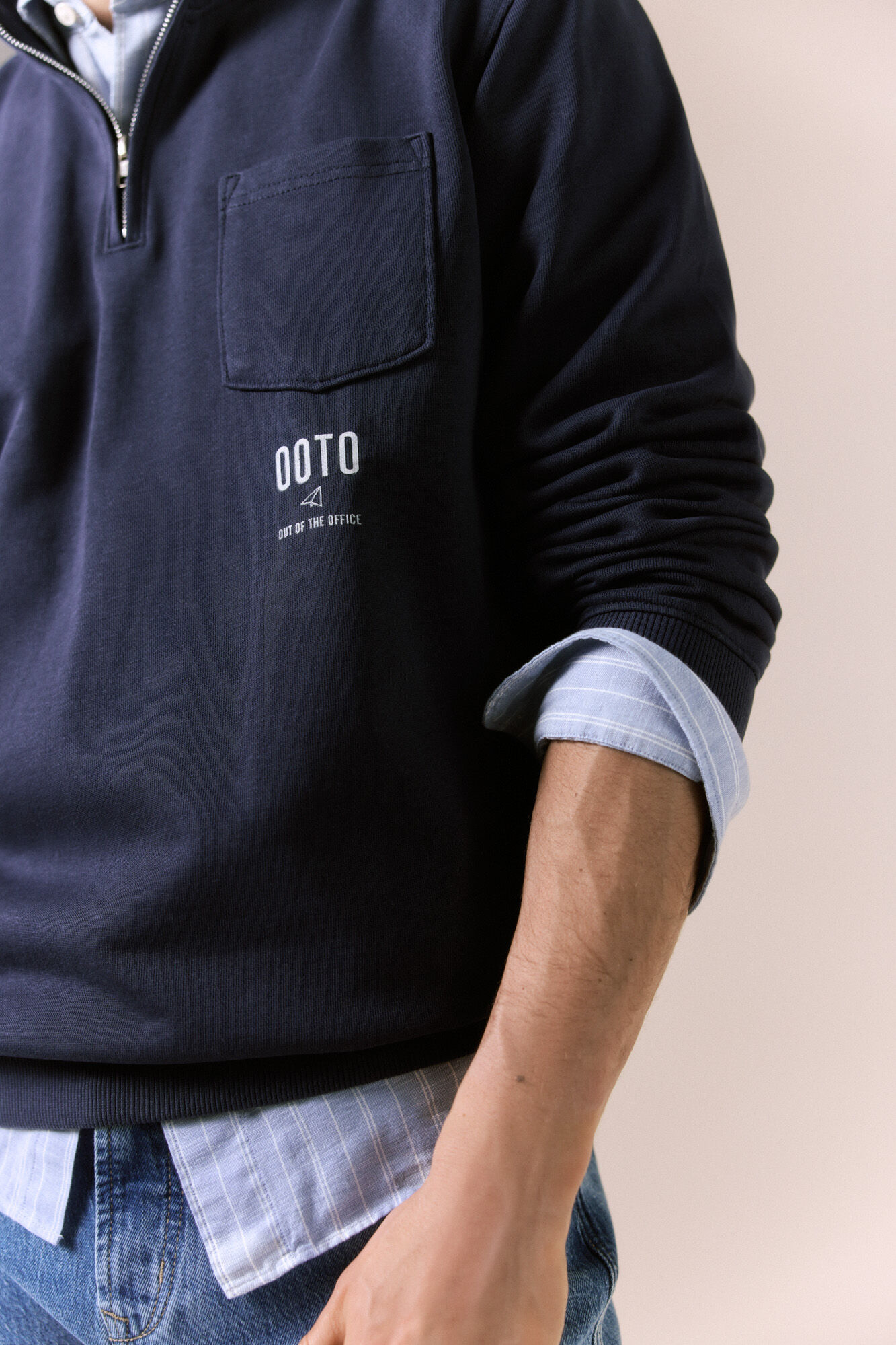 OOTO Sweatshirt com gola vespa