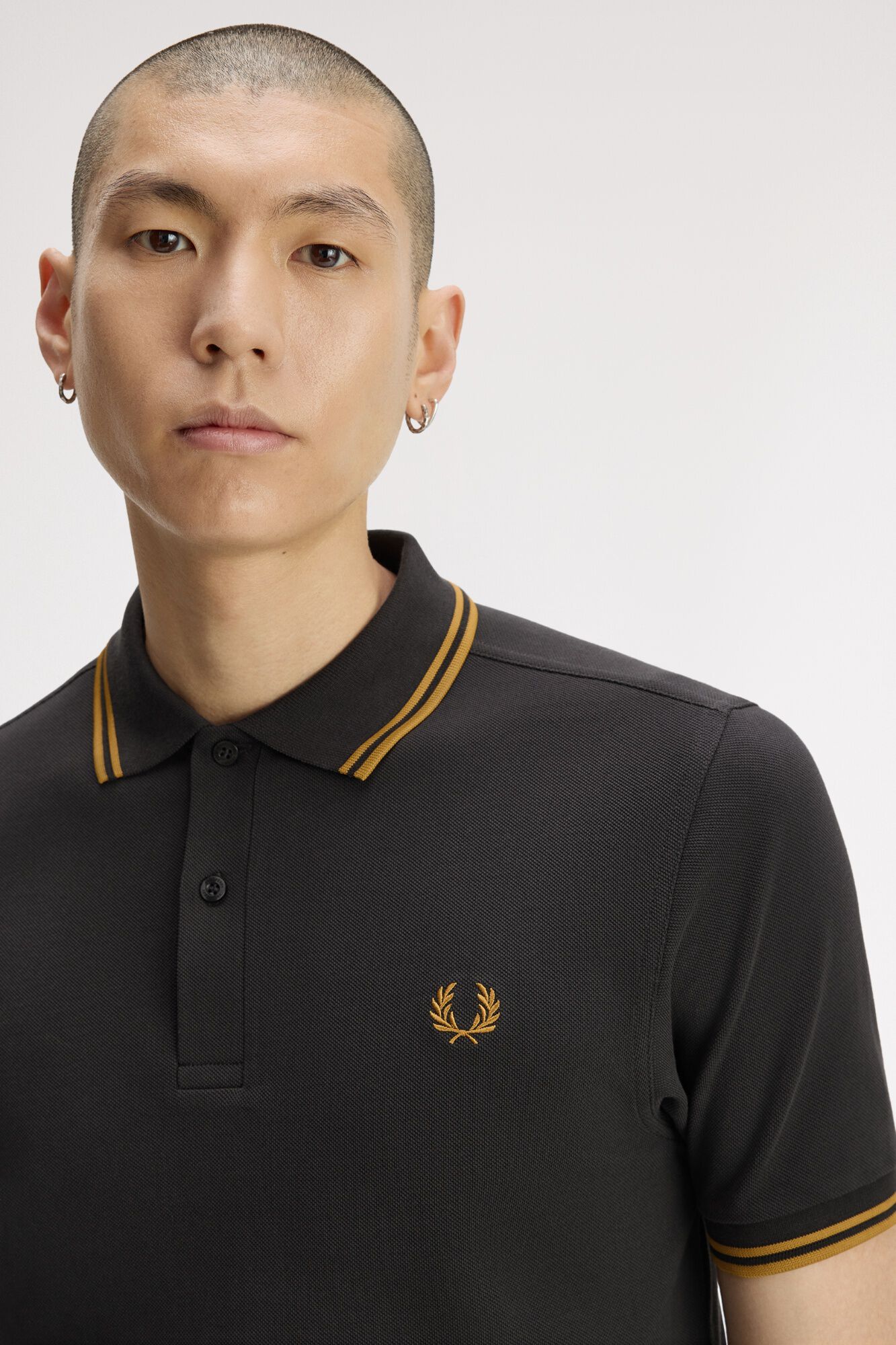 Fred Perry Polo piqu&eacute; manga curta Cinzento