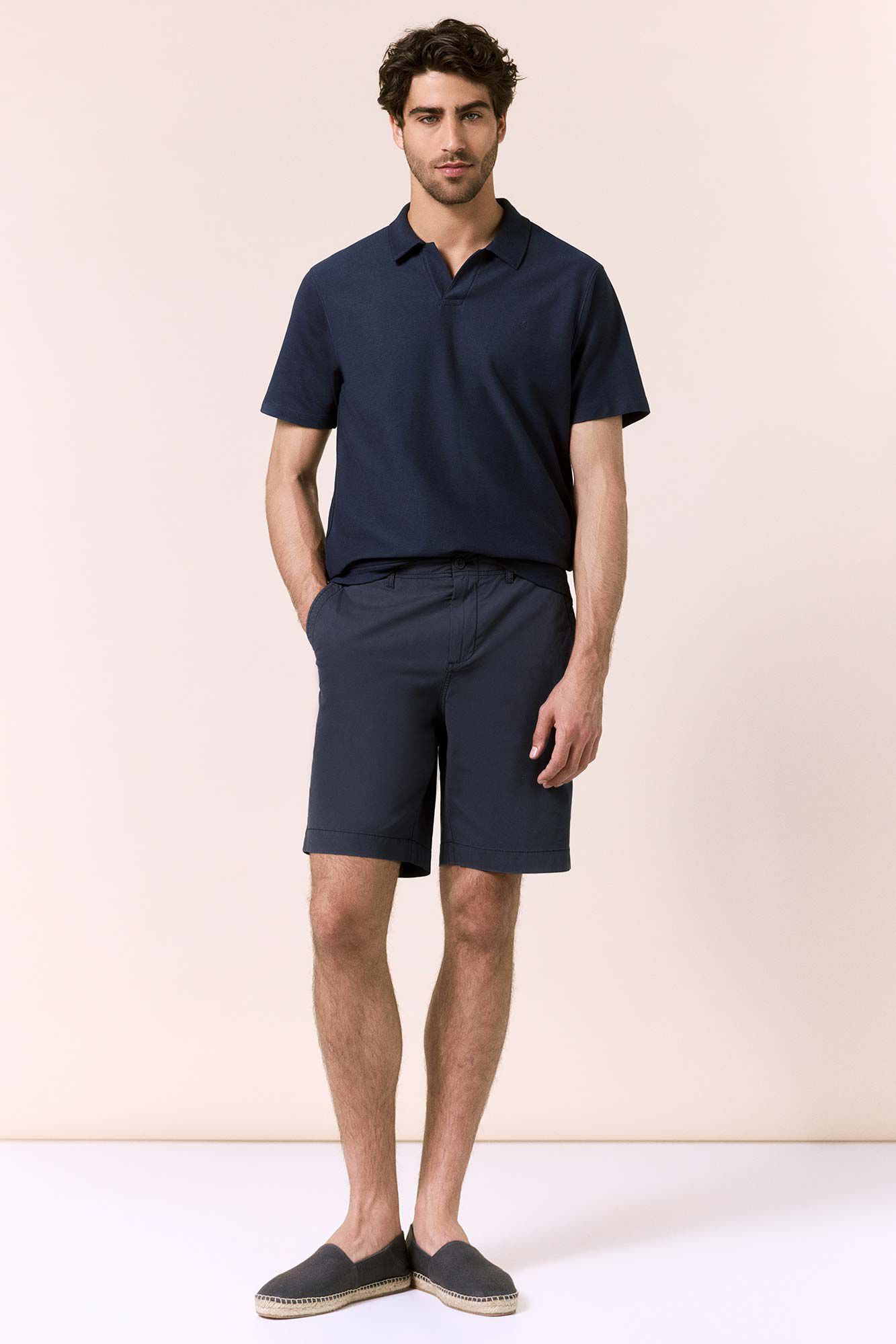 OOTO Piqu&eacute; V-neck polo shirt Navy