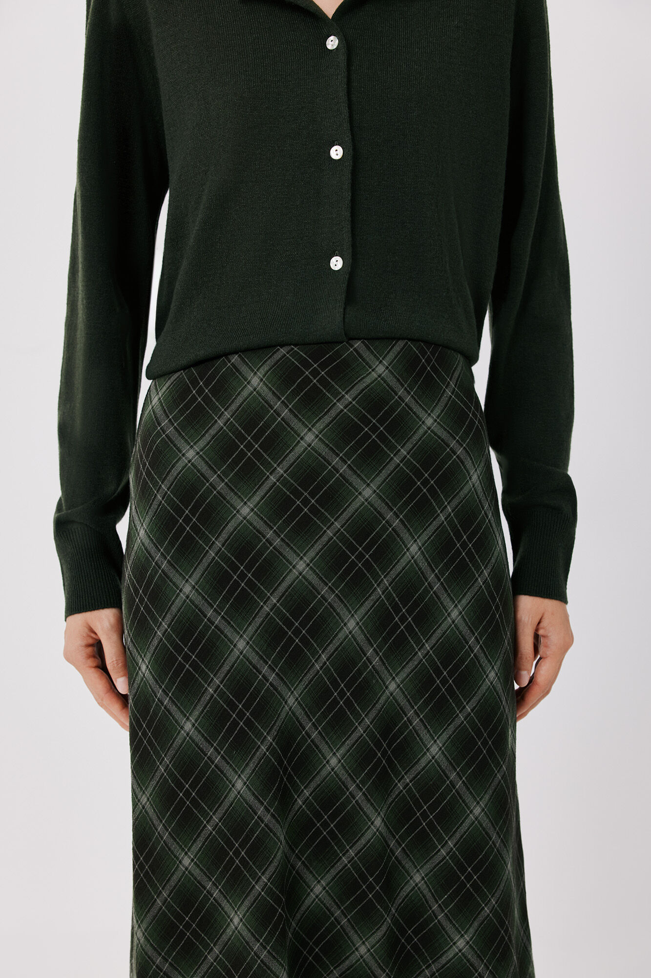 Cortefiel Plaid midi skirt Printed green