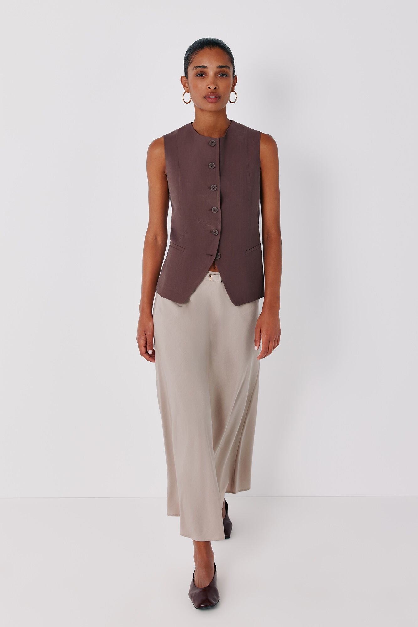 Cortefiel Midi skirt with belt Nude