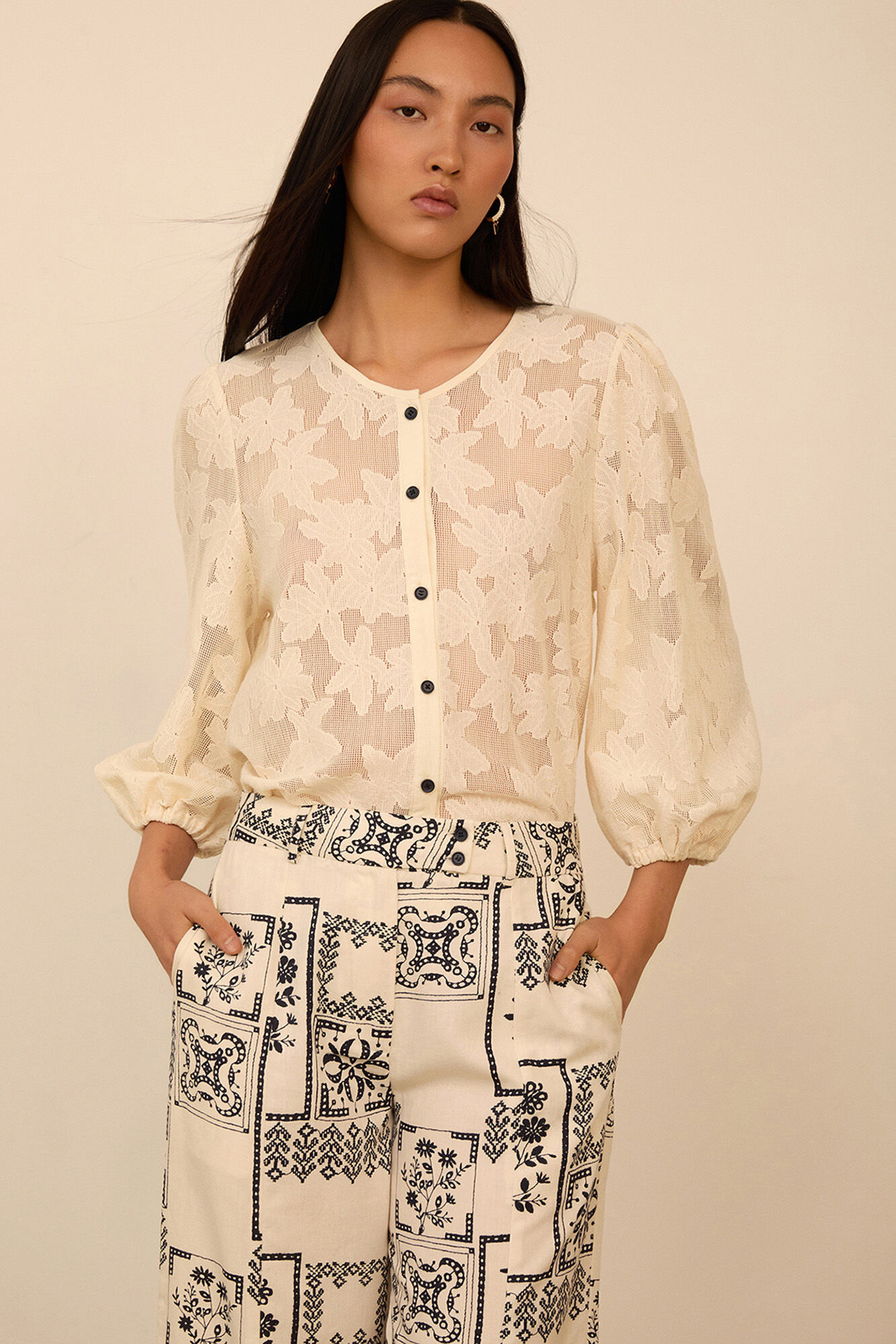Meisie Blusa em renda Branco