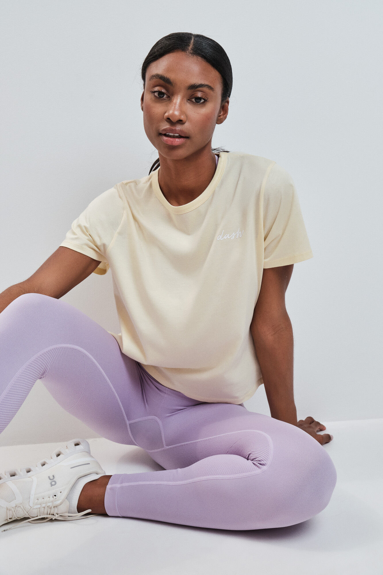 Dash and Stars T-shirt de manga curta extrassuave amarela amarelo
