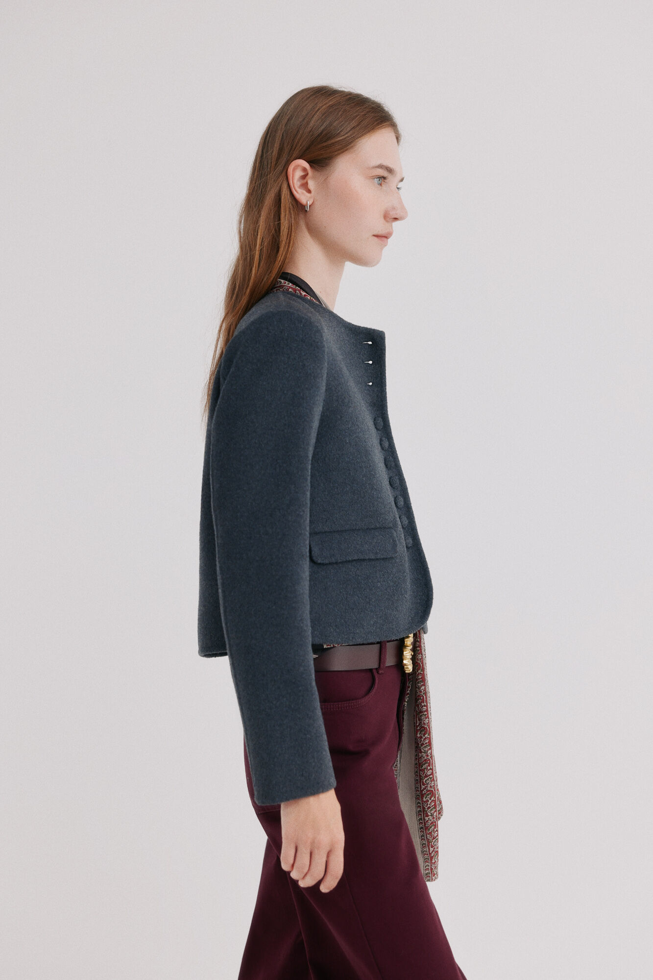 Hoss Intropia Erea. Cropped blazer Gray