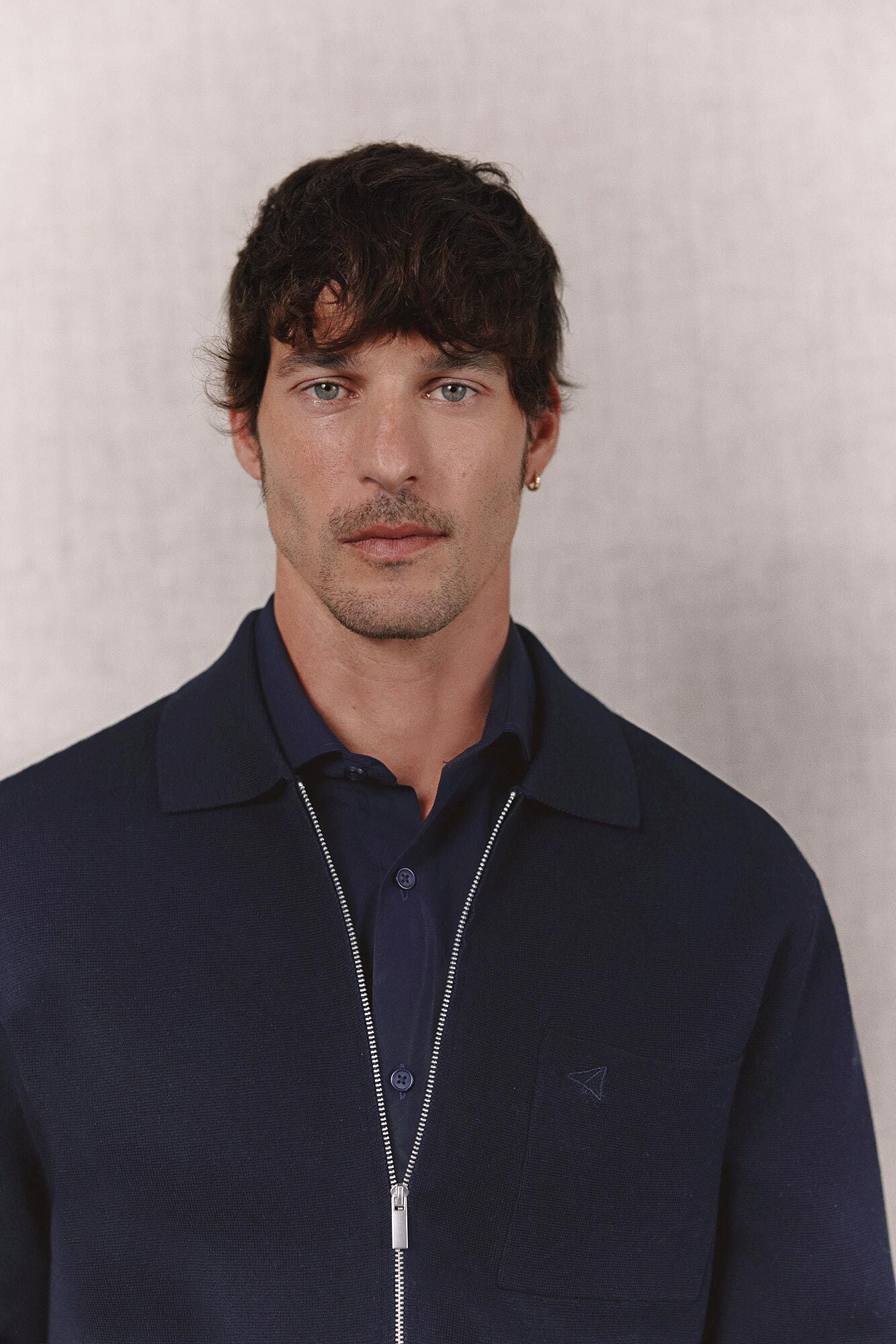 OOTO C&aacute;rdigan punto algod&oacute;n cuello polo con cremallera y bolsillo pecho