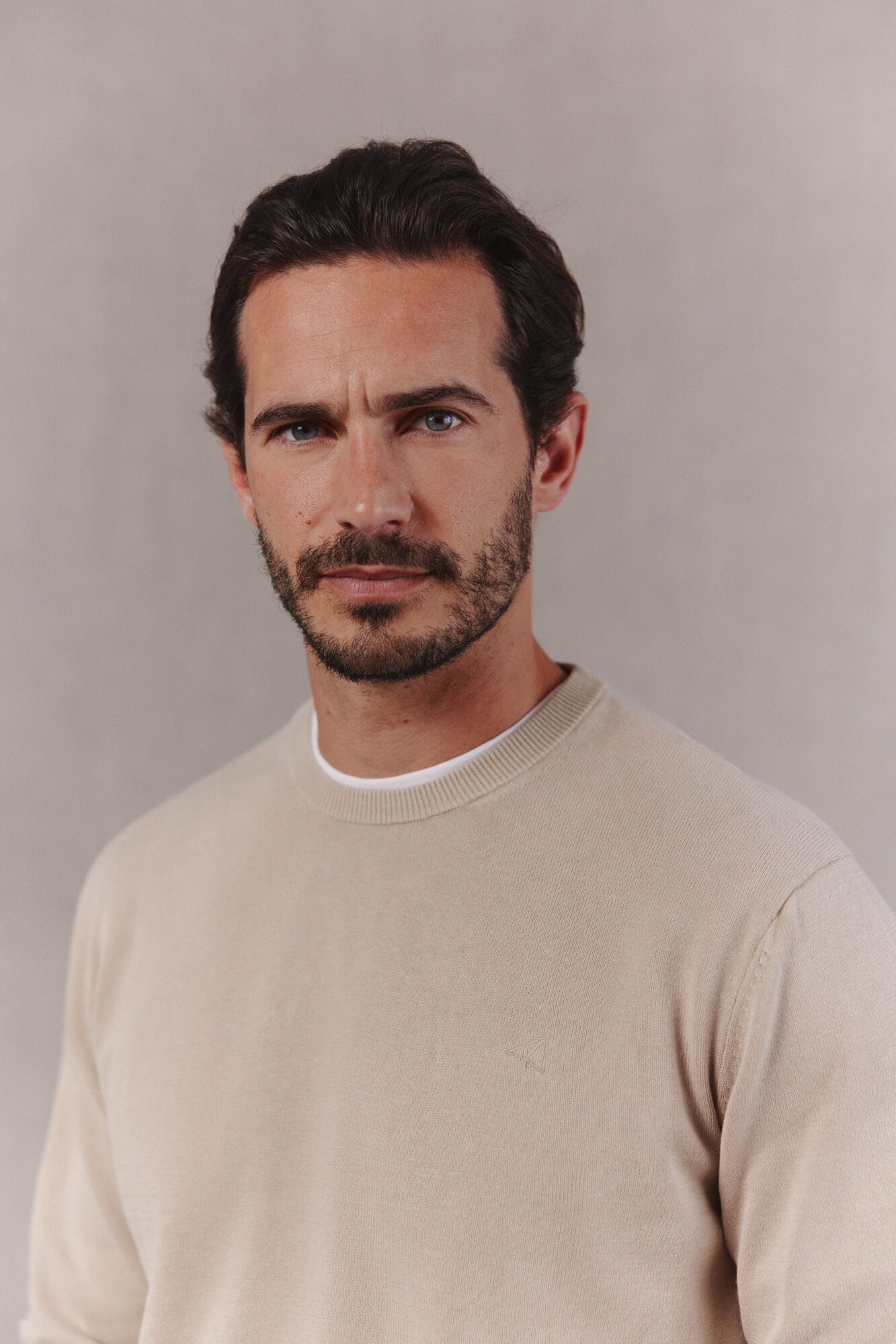 OOTO Basic crew neck jumper Beige