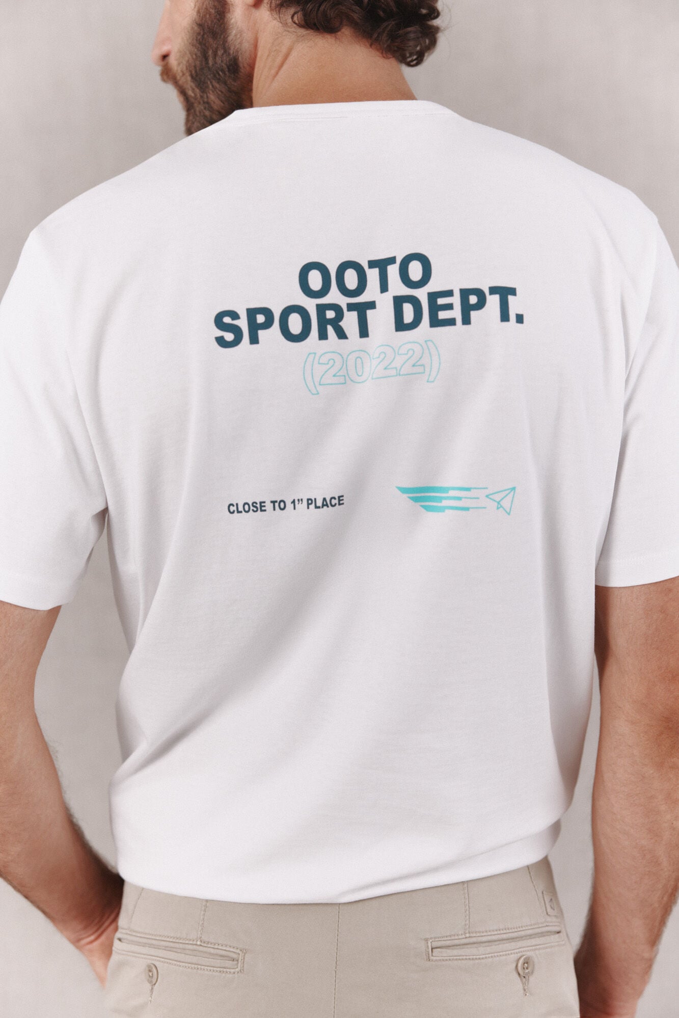OOTO T-shirt gr&aacute;fica lavada