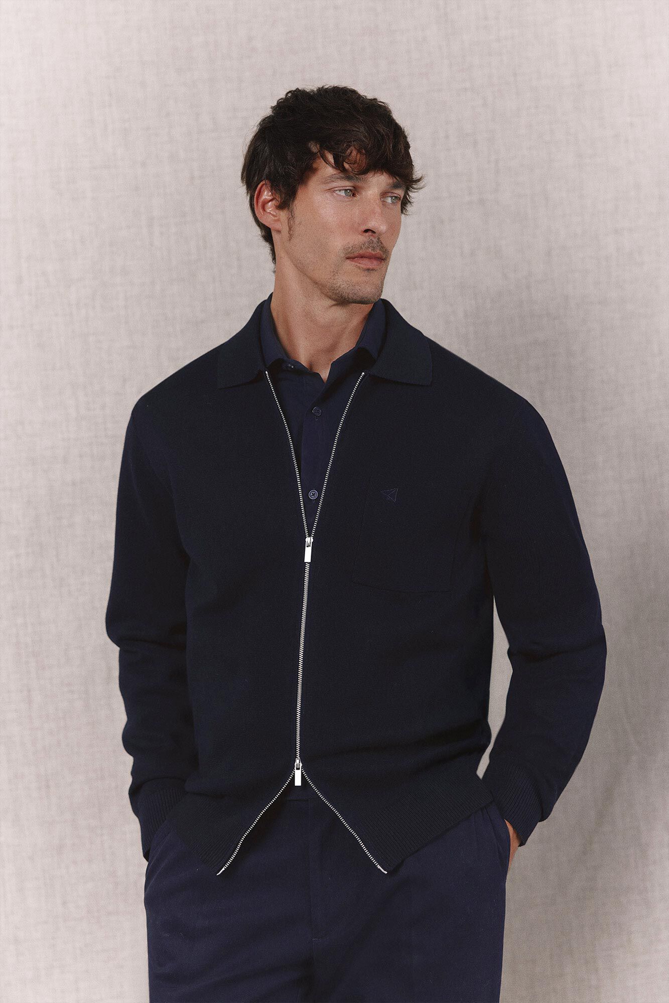 OOTO C&aacute;rdigan punto algod&oacute;n cuello polo con cremallera y bolsillo pecho