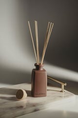 Pedro del Hierro Mikado bosque de s&aacute;ndalo Marr&oacute;n