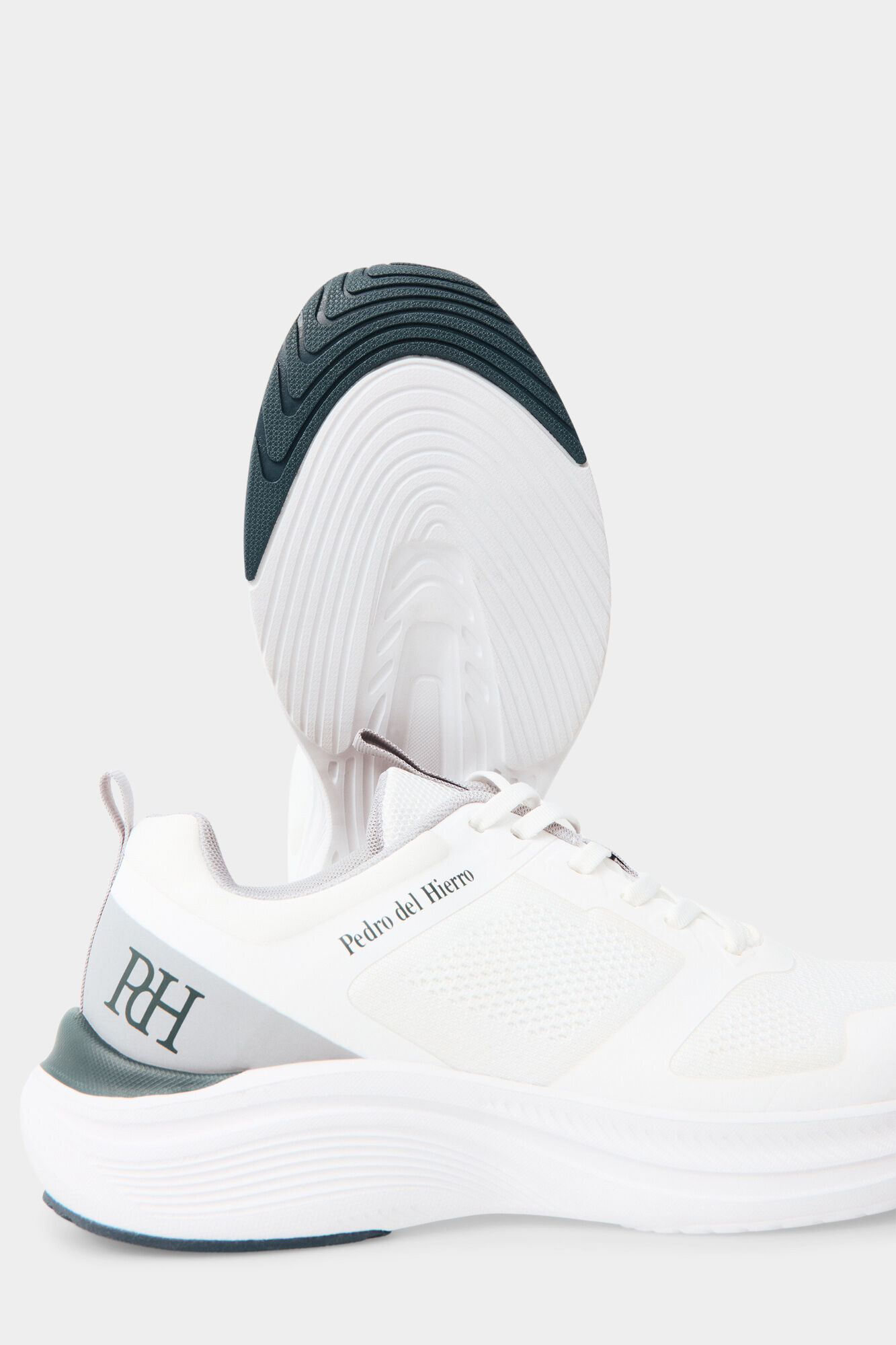 Pedro del Hierro Ultralight fabric lace-up sneaker White