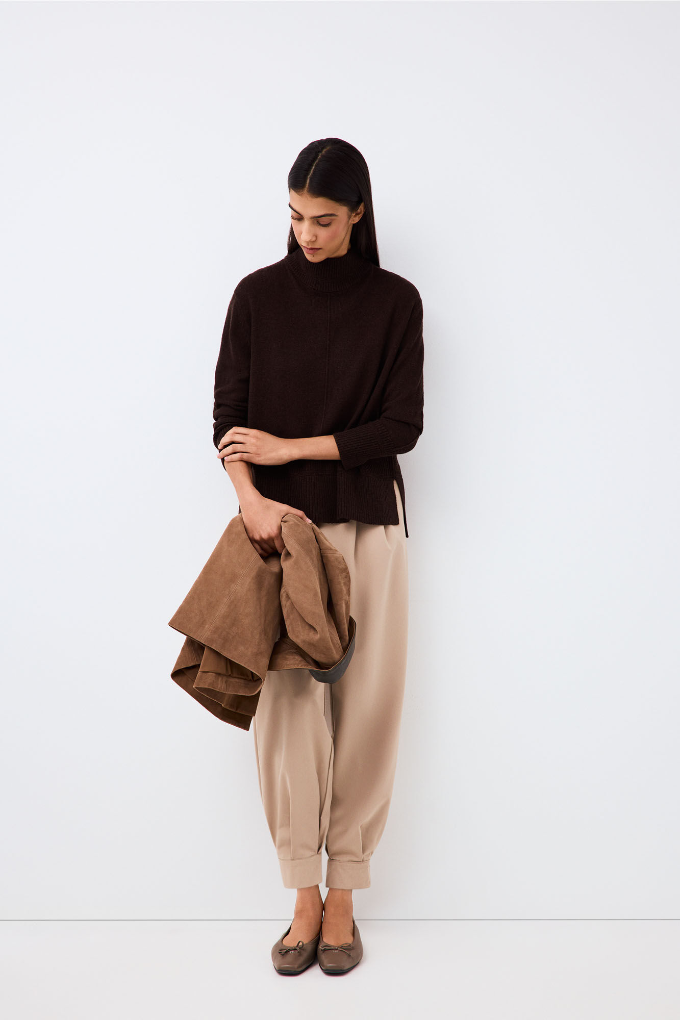 Pedro del Hierro Wool funnel neck jumper with central seam Brown