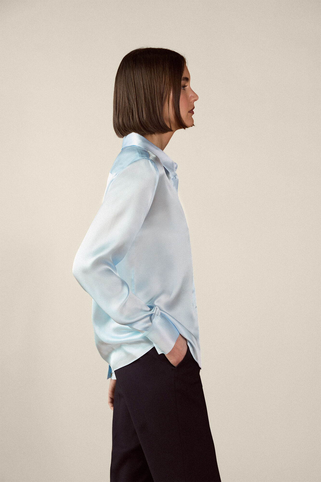TFP by Tamara Falc&oacute; Blusa em seda Azul