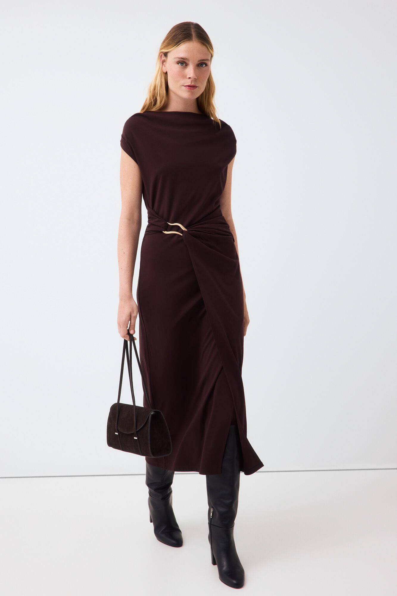 Pedro del Hierro Vestido entallado pieza oro
