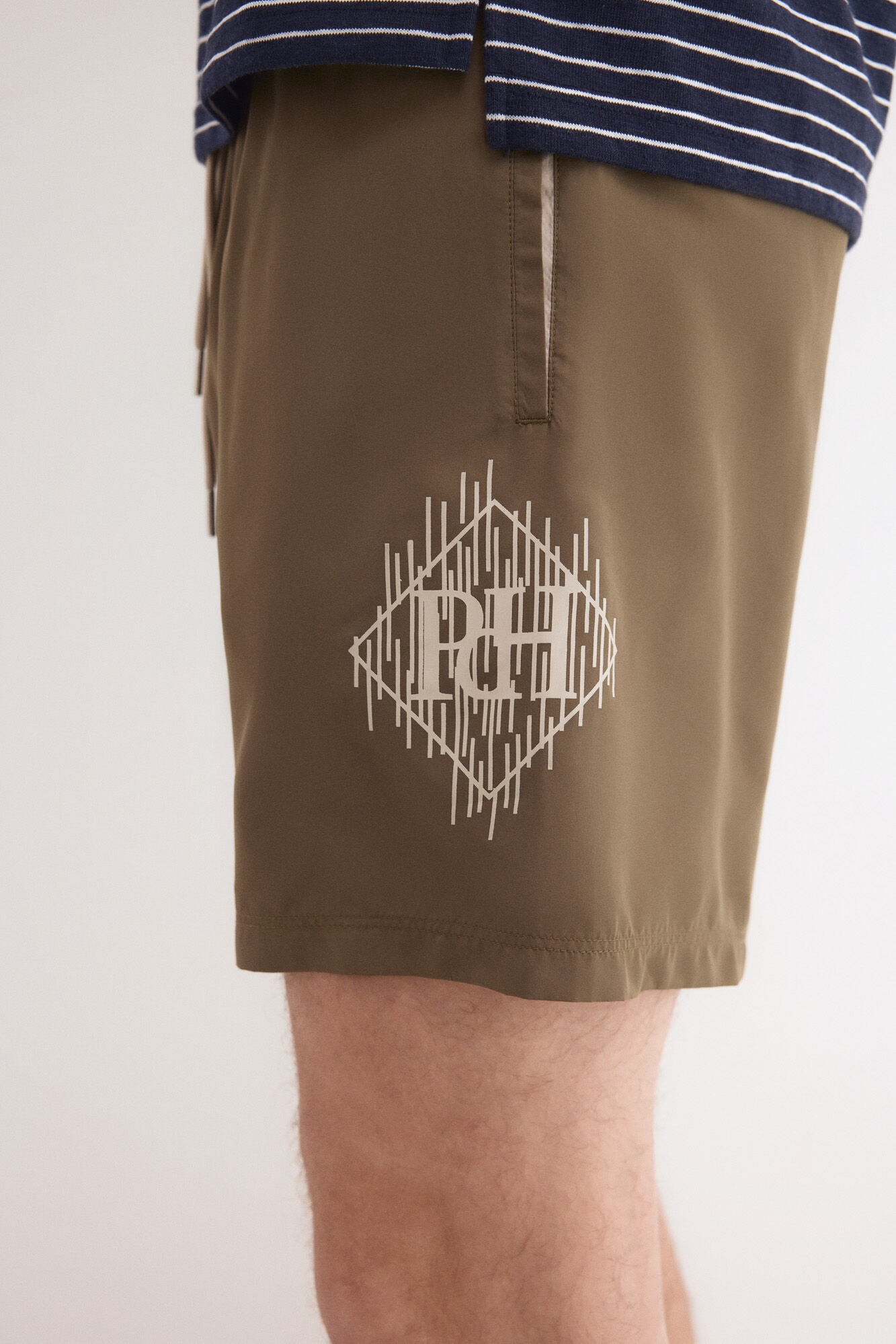 Pedro del Hierro Ba&ntilde;ador liso big logo lateral