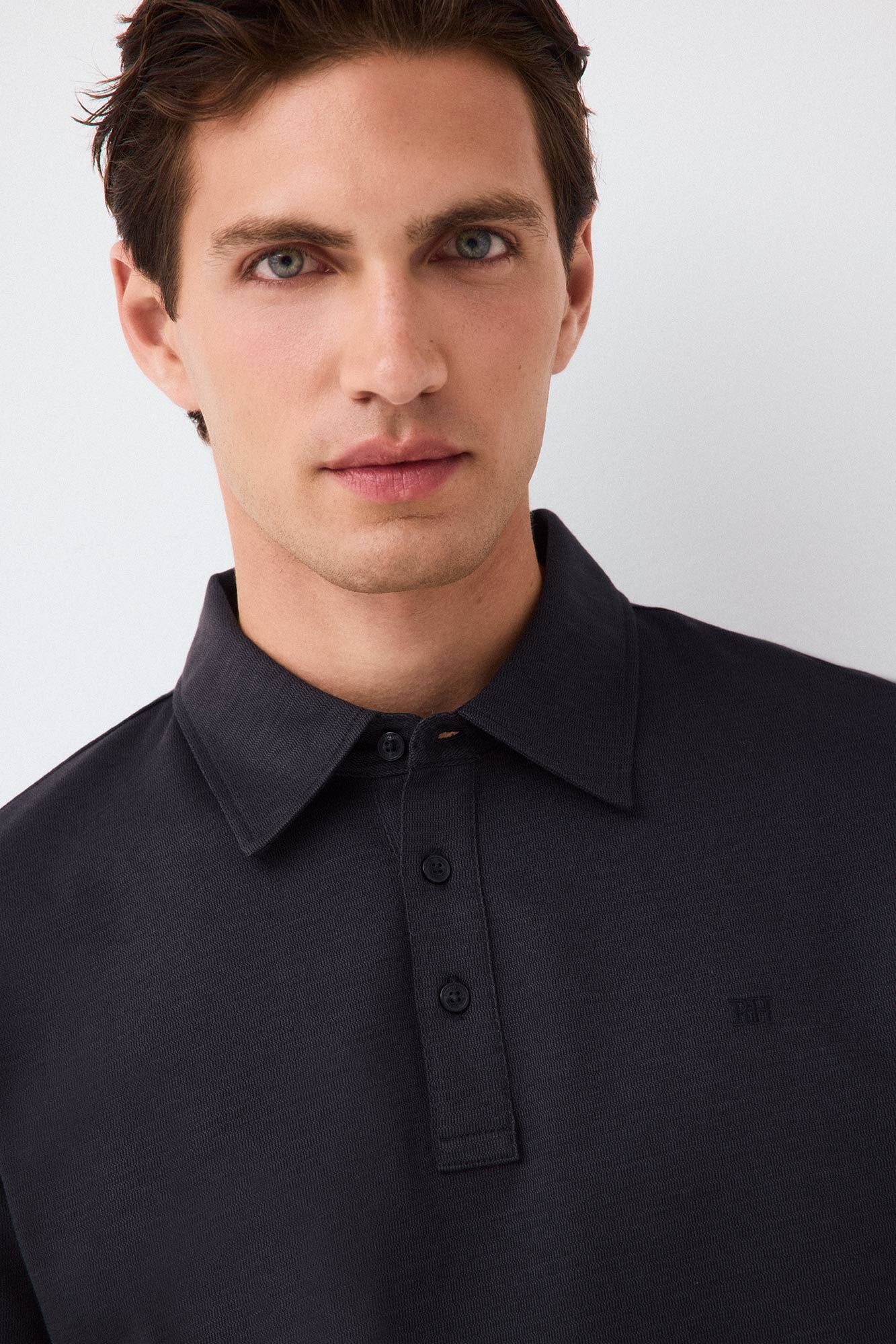 Pedro del Hierro Polo estructura manga larga