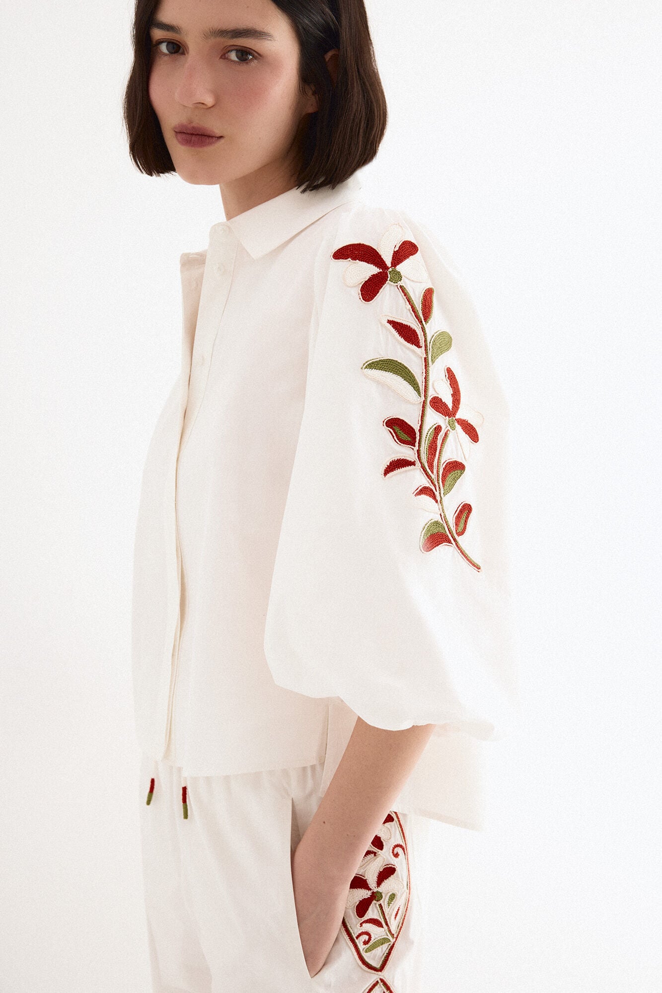 TFP by Tamara Falc&oacute; Floral embroidered blouse White