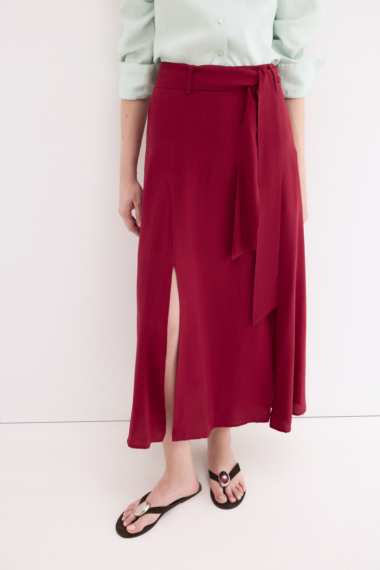 Pedro del Hierro Long slit skirt Burgundy