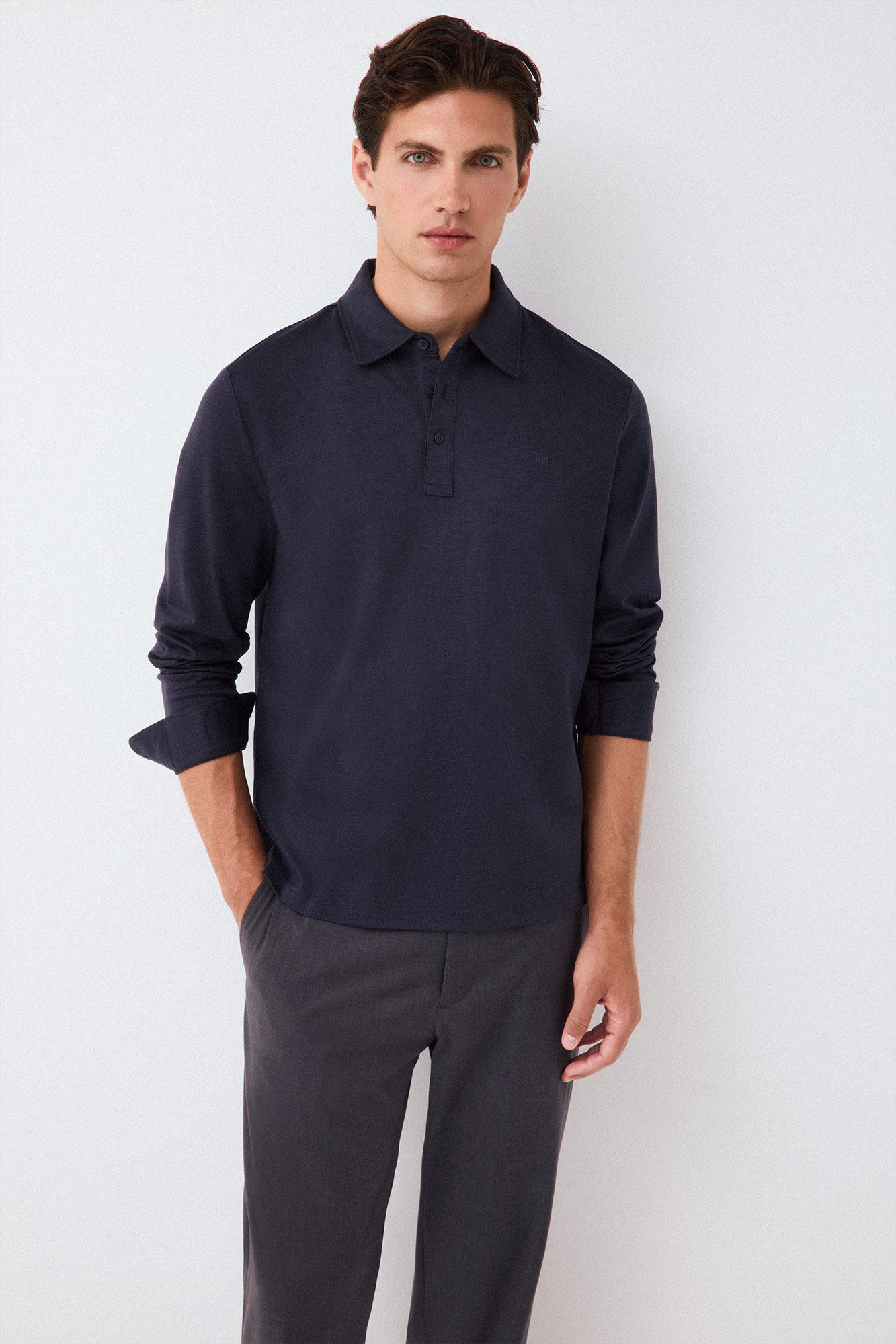 Pedro del Hierro Polo estructura manga larga
