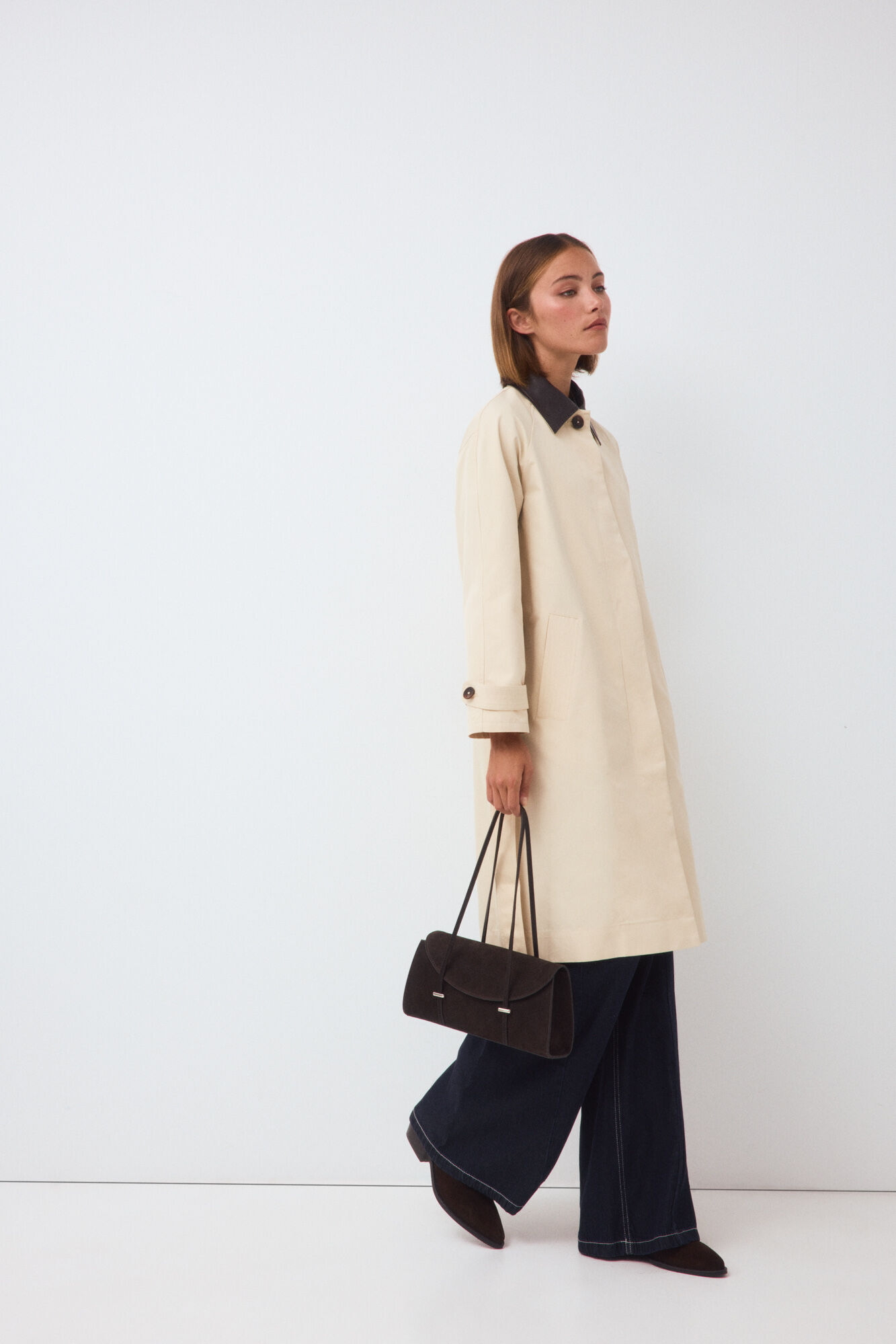 Pedro del Hierro Long trench coat with contrast collar