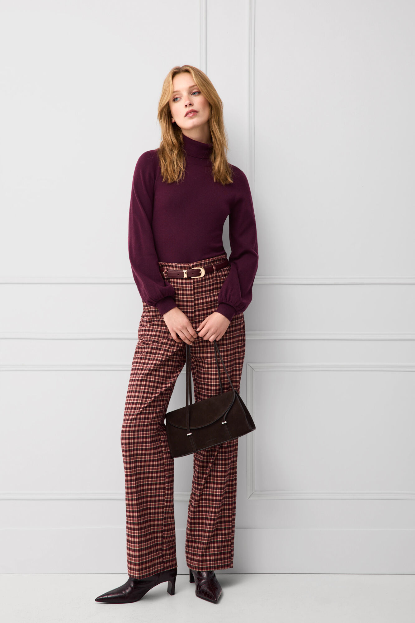 TFP by Tamara Falc&oacute; Viscose funnel neck jumper Burgundy
