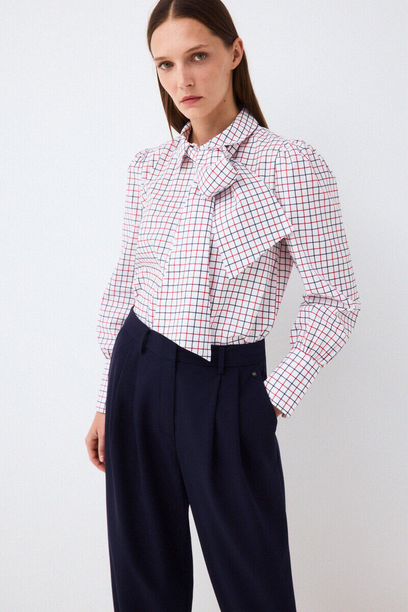 Conjunto de pantal&oacute;n y blusa