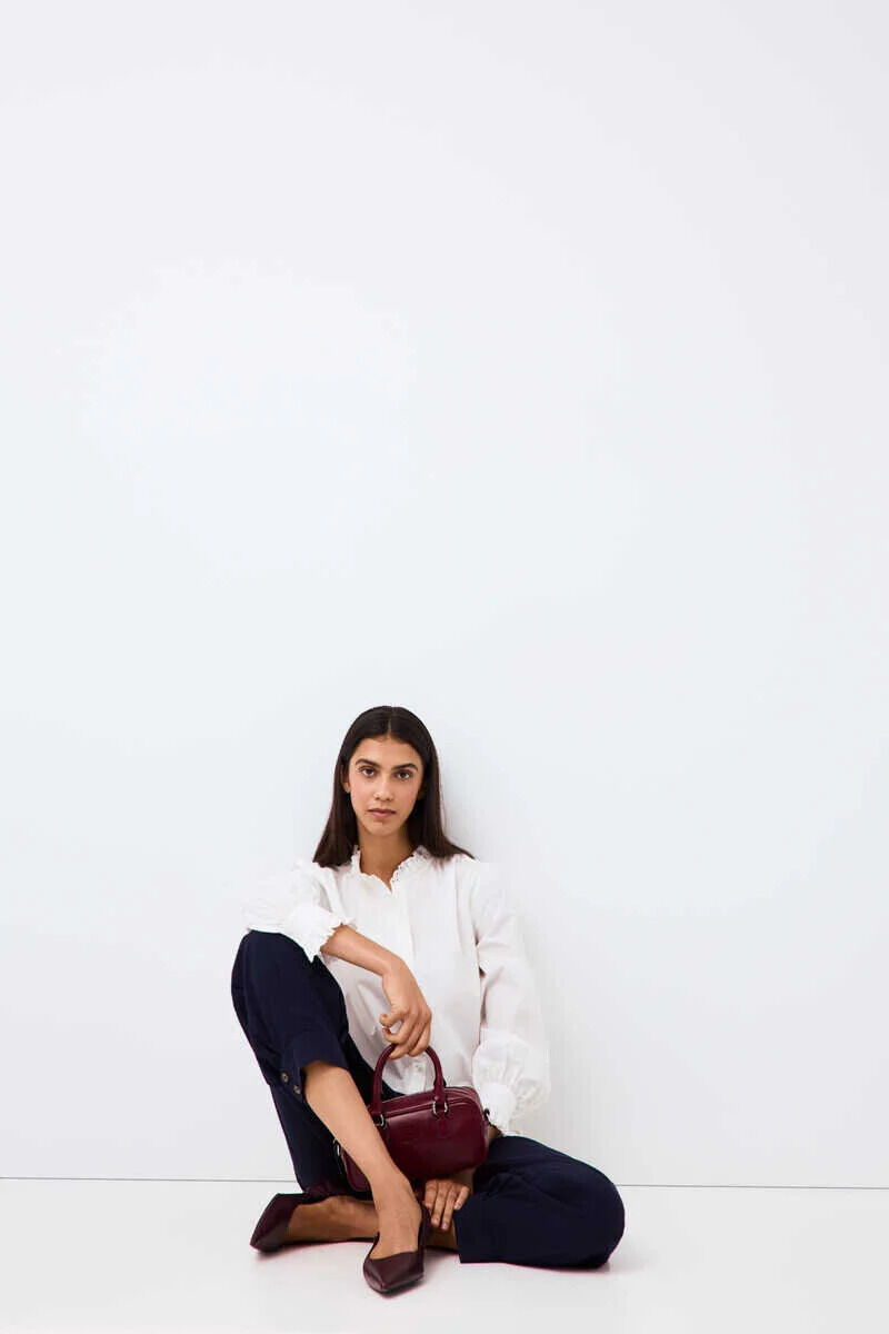 Conjunto de pantal&oacute;n y camisa