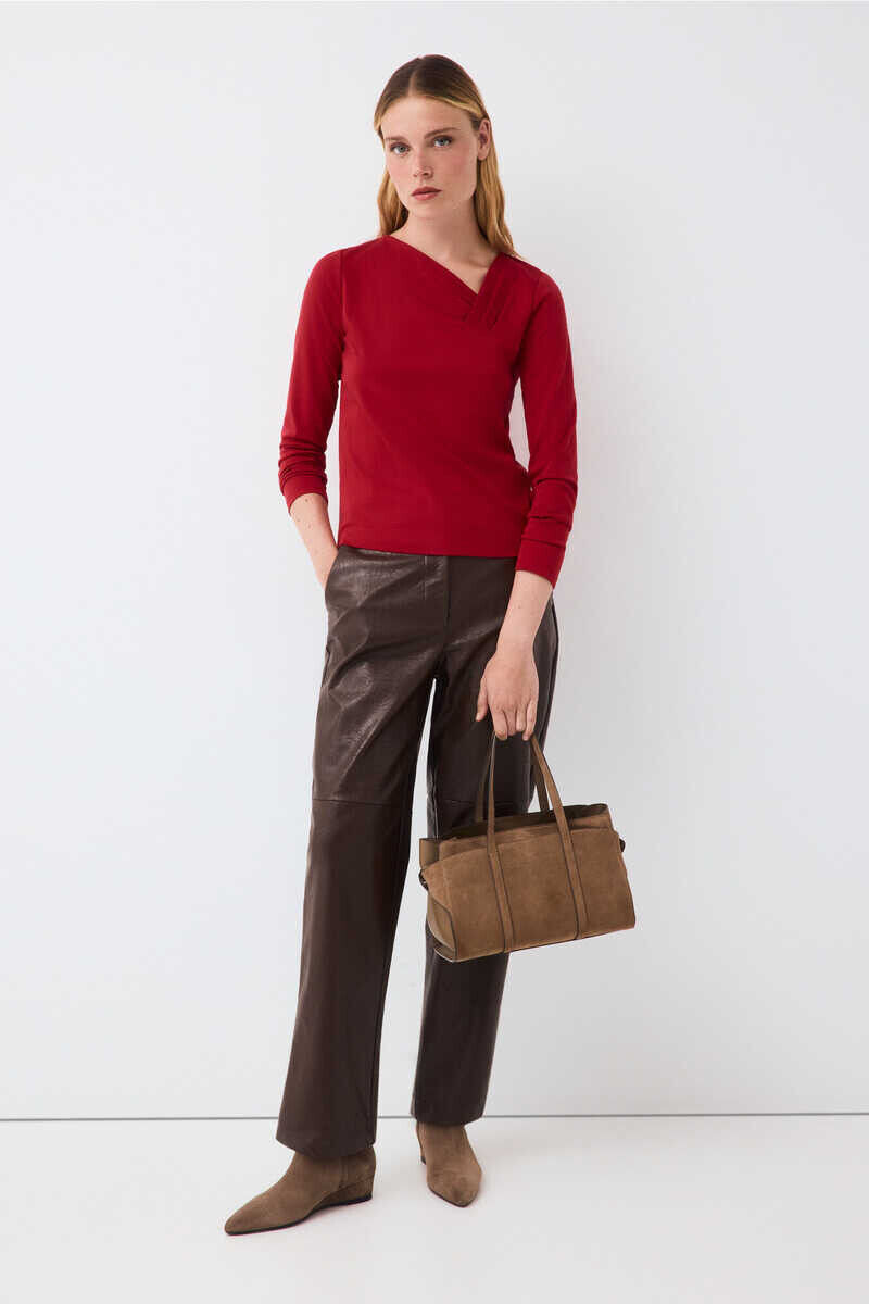Conjunto de camiseta y pantal&oacute;n