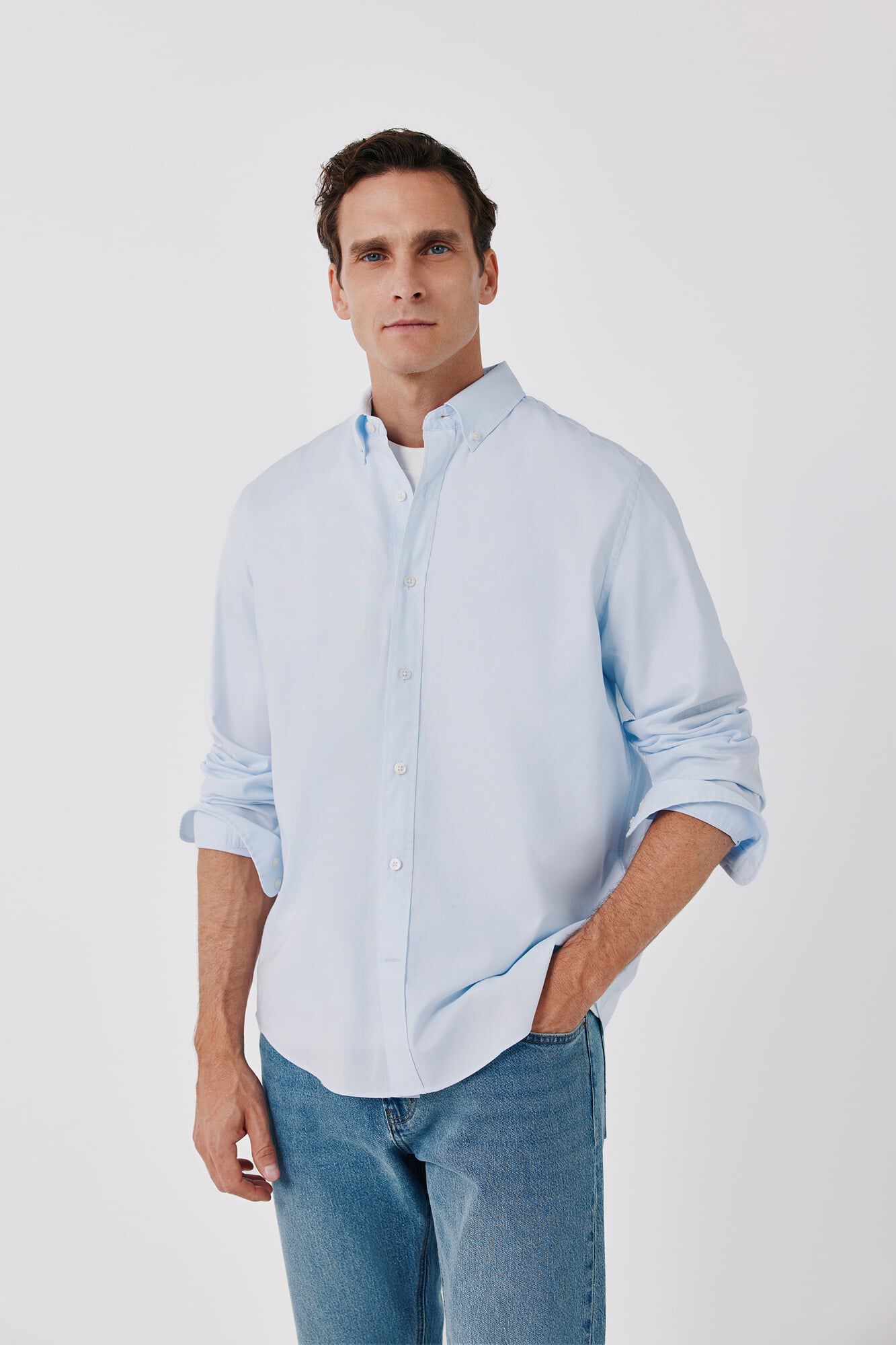 Conjunto de cal&ccedil;as, sobrecamisa e camisa