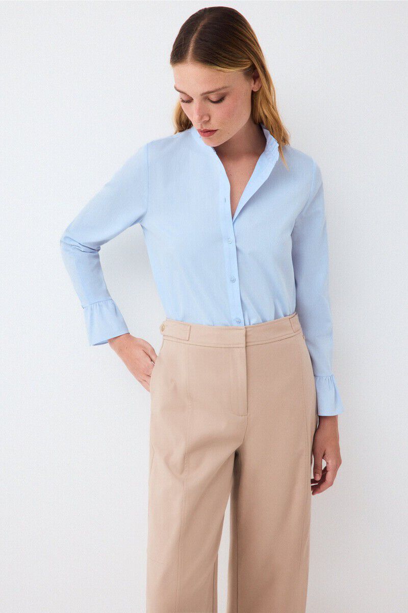 Conjunto de pantal&oacute;n y camisa