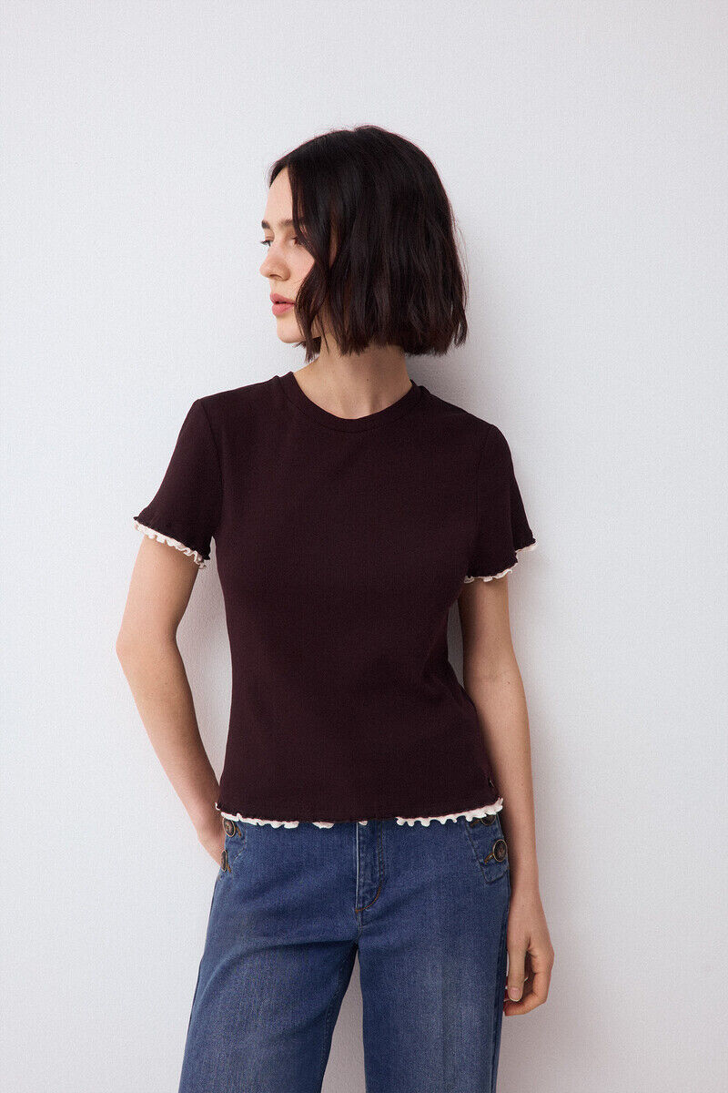 Conjunto de jeans y camiseta